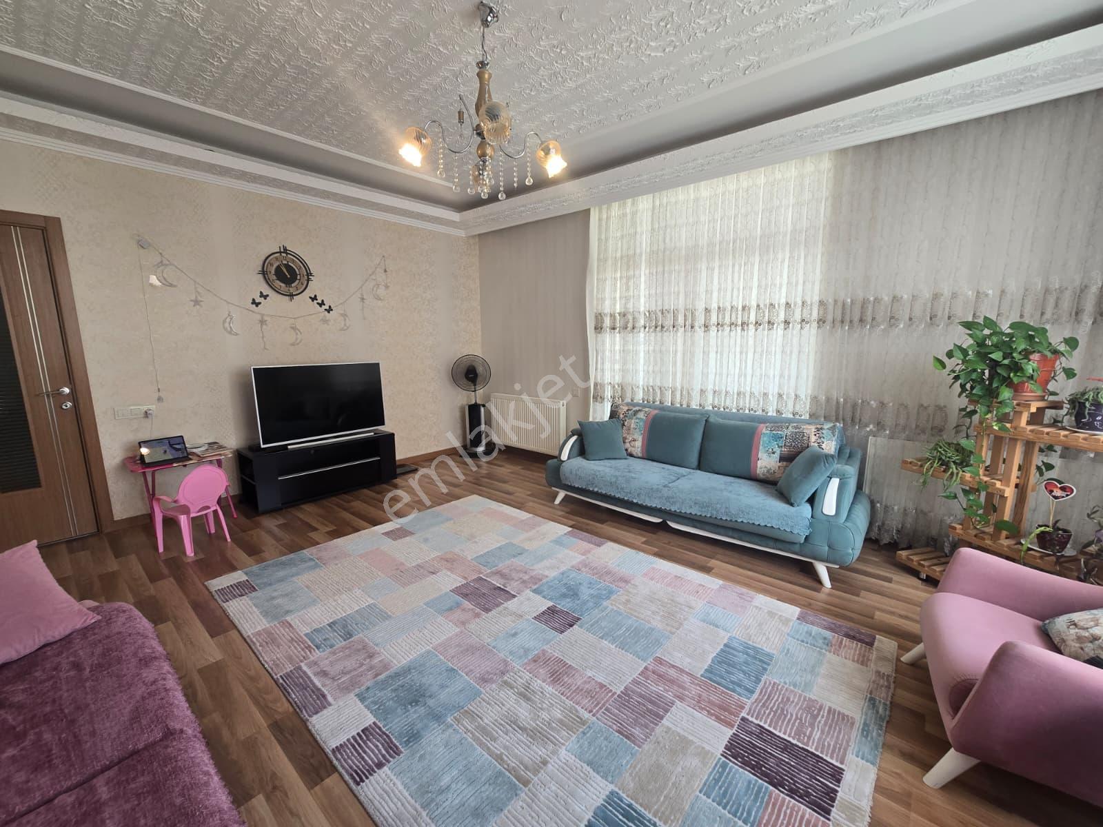 Binevler Sitesi Ara Kat Masrafsız 3+1 Daire - Görsel 8