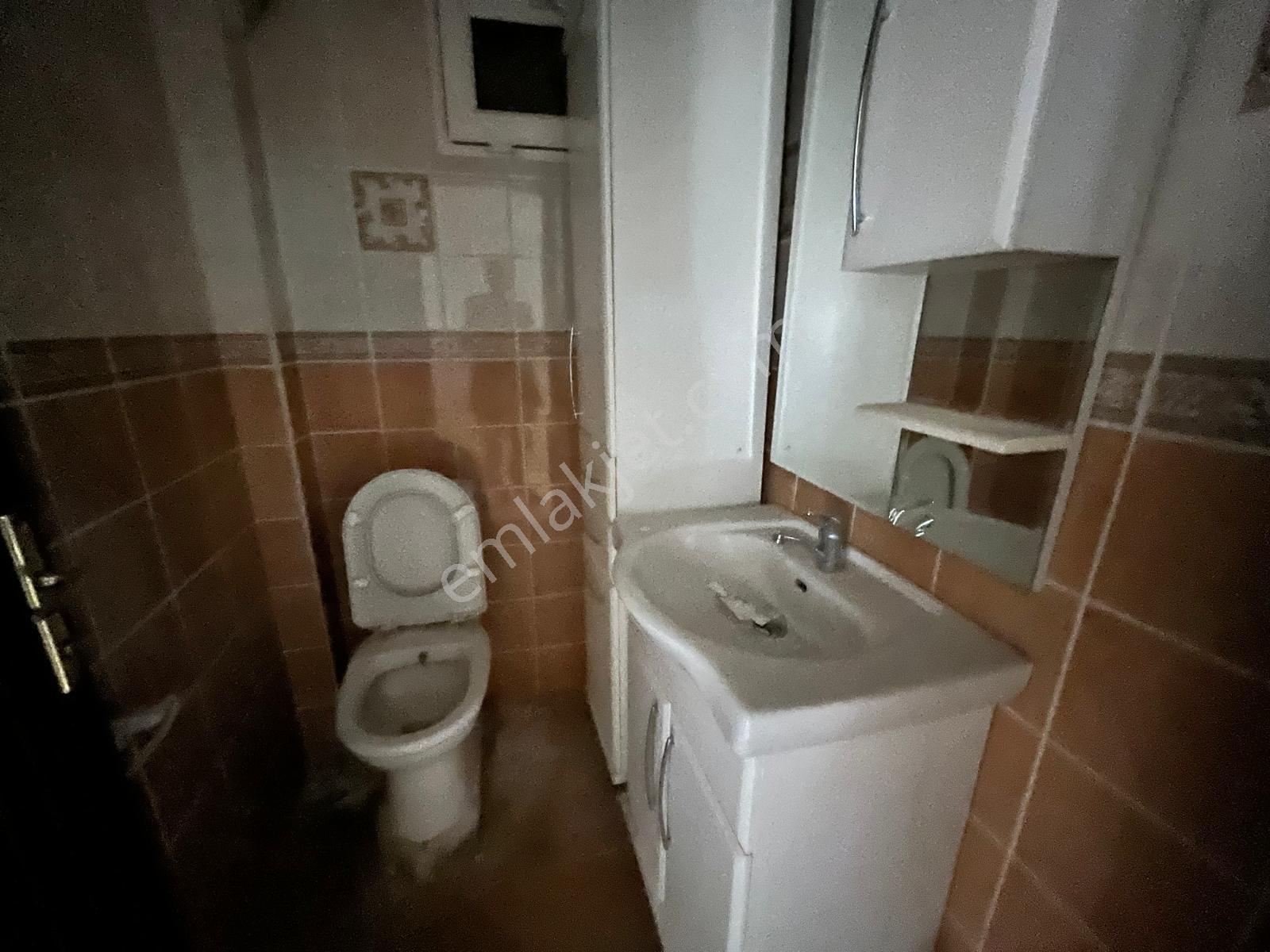 Danışment Yakını Yunus Emre Cad. Üzerinde Asansörlü Site İçi 3+1 - Görsel 3