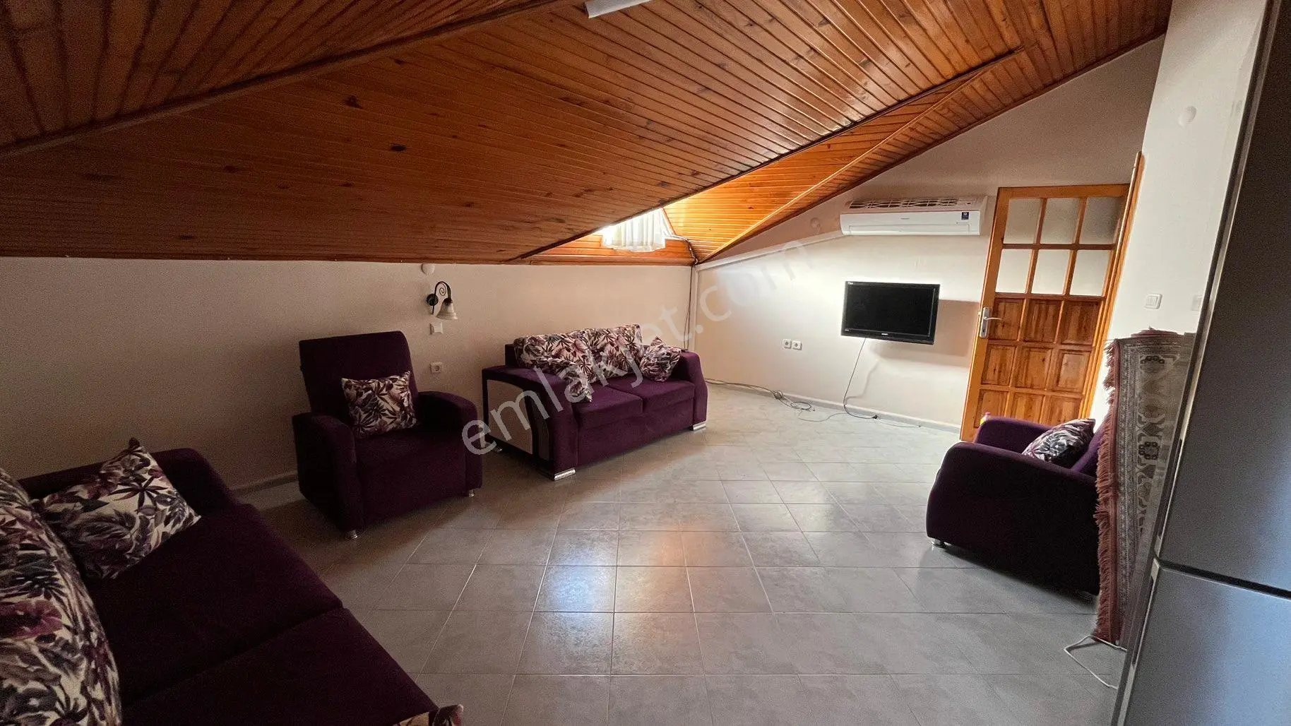 İçmeler Manzaralı Balkona Sahip 2+1 Eşyalı Daire - Görsel 3