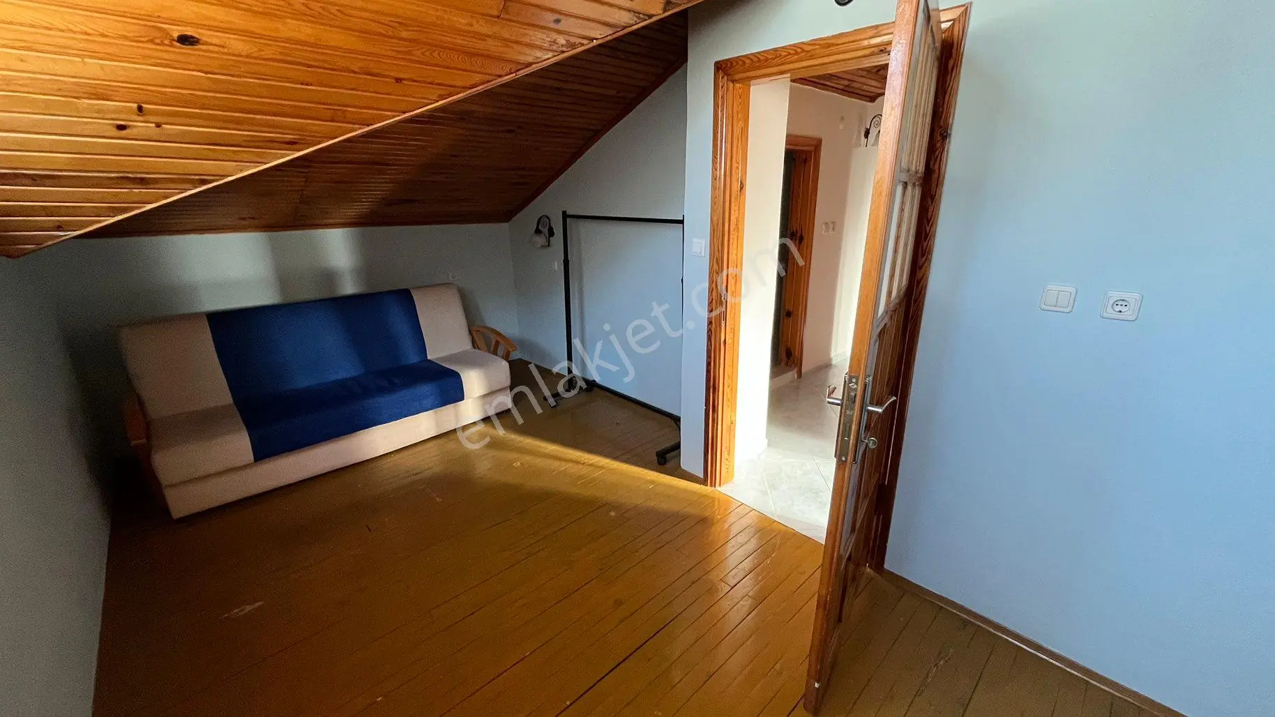 İçmeler Manzaralı Balkona Sahip 2+1 Eşyalı Daire - Görsel 4