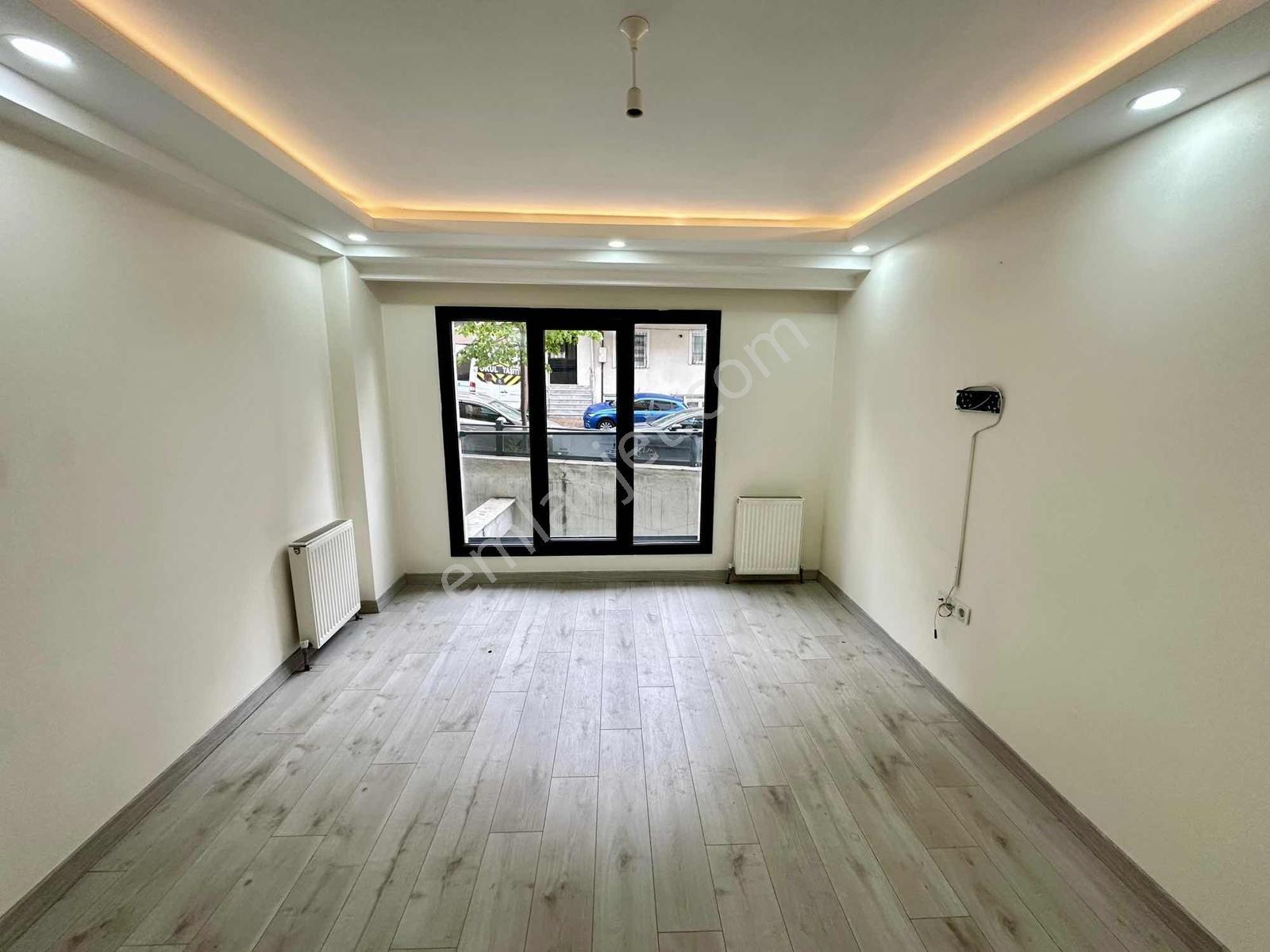 Tuncay'dan Kağıthanede Sitede 2+1 Satılık Ferah Daire