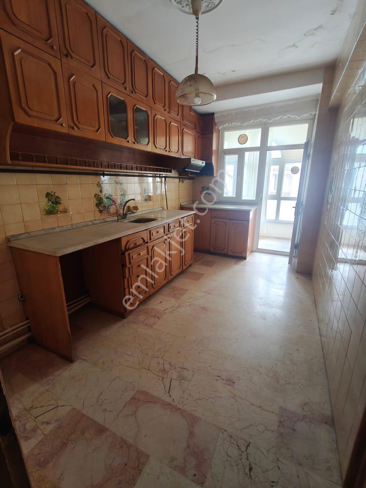 Sahibinden Avcılar Denizköşkler Mah. Kiralık 310m2 Dublex Daire - Görsel 29