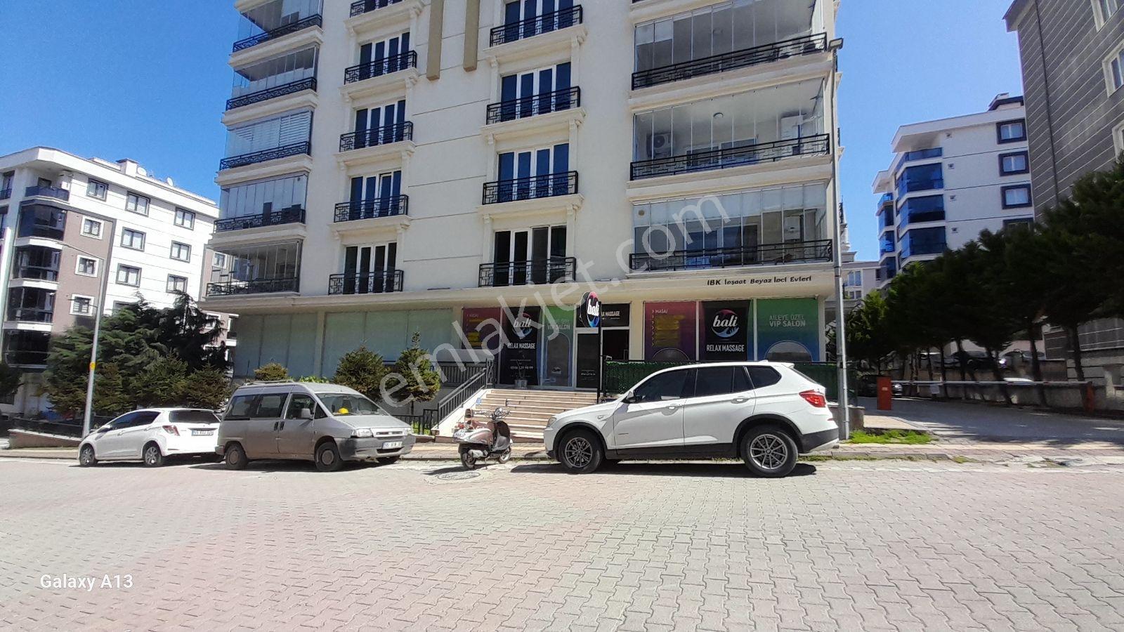 Kurumsal Firmaların Tercih Ettiği Bölge Satılık 200m.kare Dükkan - Görsel 9