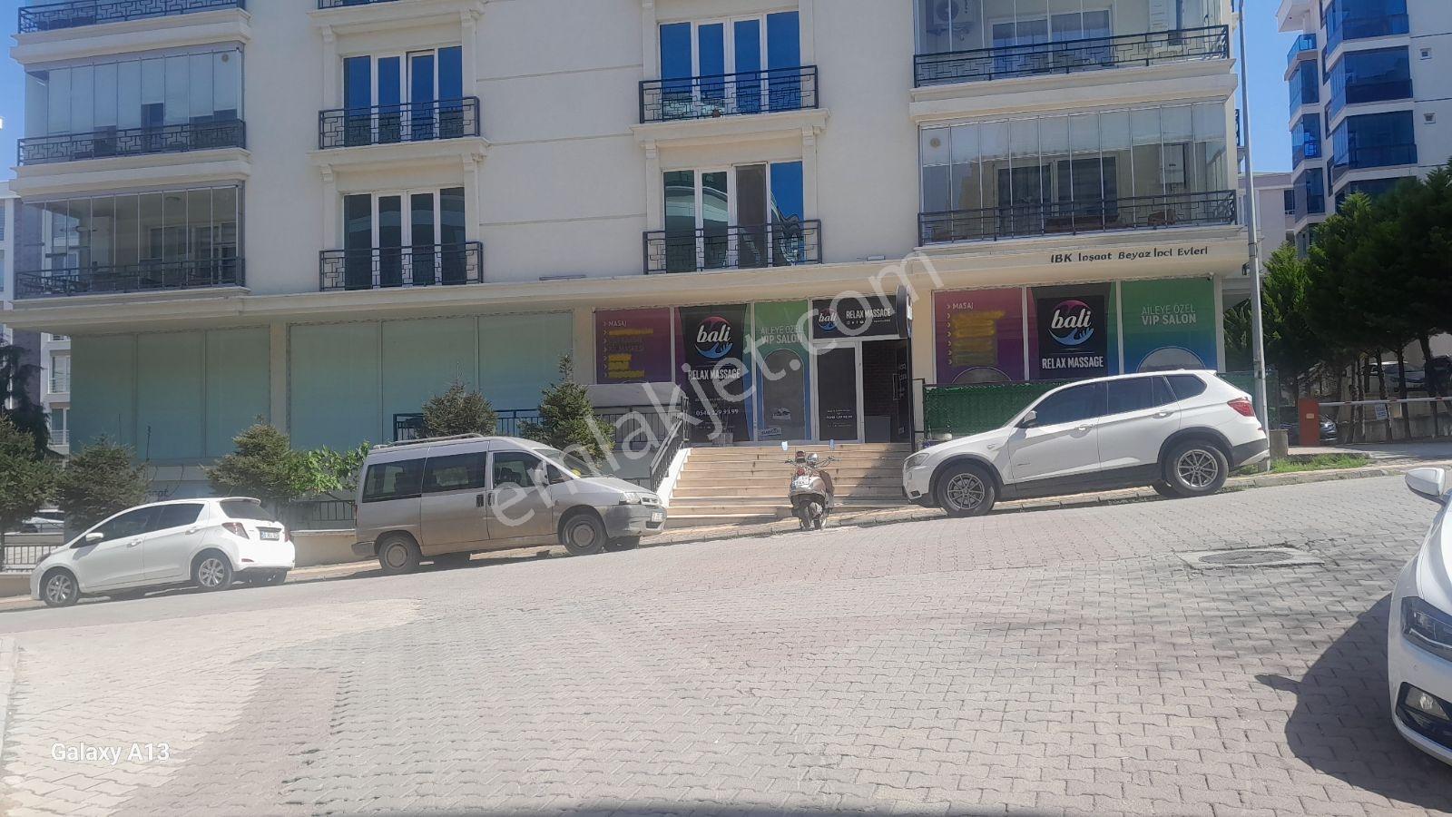 Kurumsal Firmaların Tercih Ettiği Bölge Satılık 200m.kare Dükkan - Görsel 7