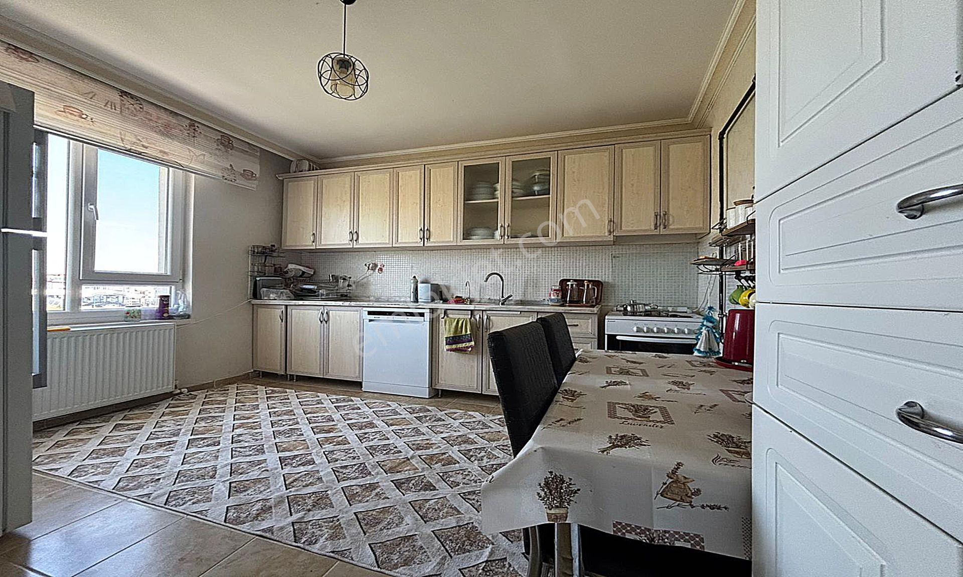 Bulvar'dan Kafkaslarda Kök Tapulu Satılık 5+1 Site İçinde Dübleks Daire - Görsel 9