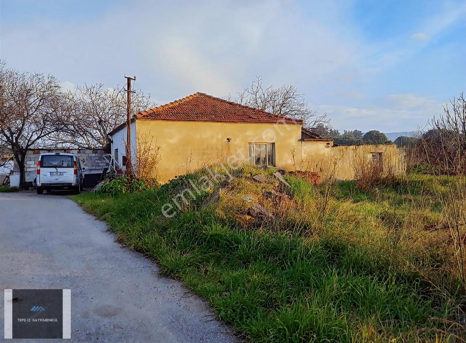 Urla Atatürk Mhlesi 1/5000lik De 10.858m² Köy Evi Bulunan Tarla - Görsel 11