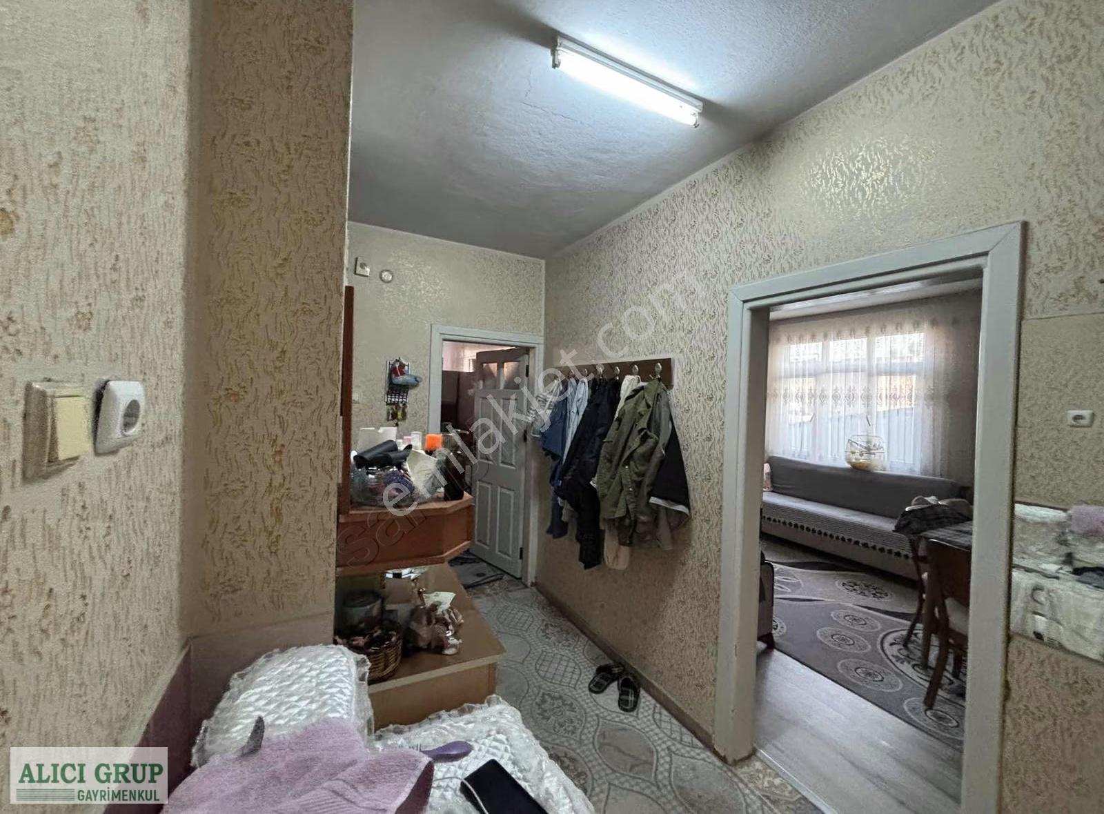 Fevzipaşa'da Masrafsız 3 Katlı Müstakil Ev - Görsel 19
