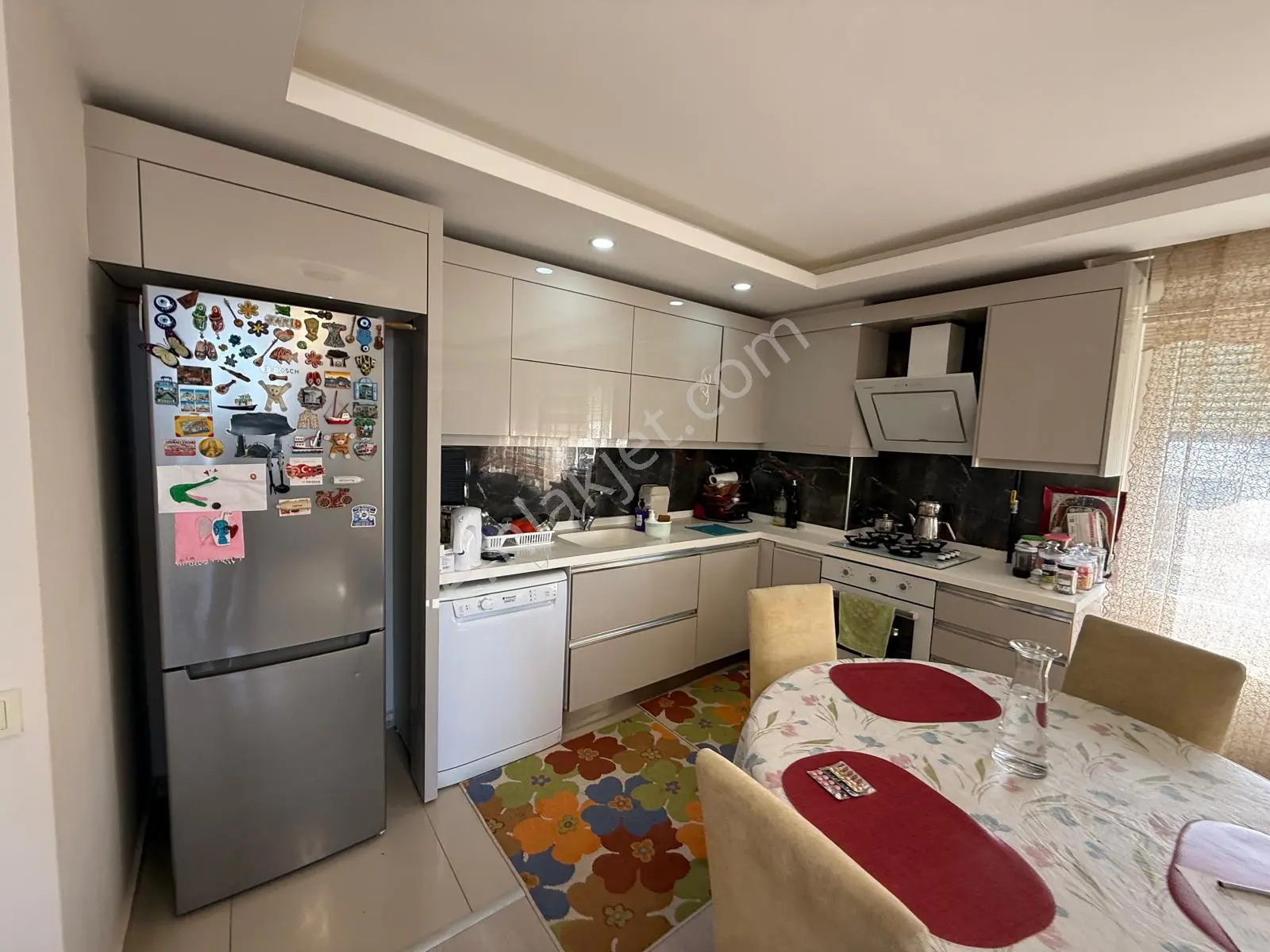 Havuzlu Site İçinde, Full Deniz Manzaralı, Ferah 3+1 Köşe Daire - Görsel 2