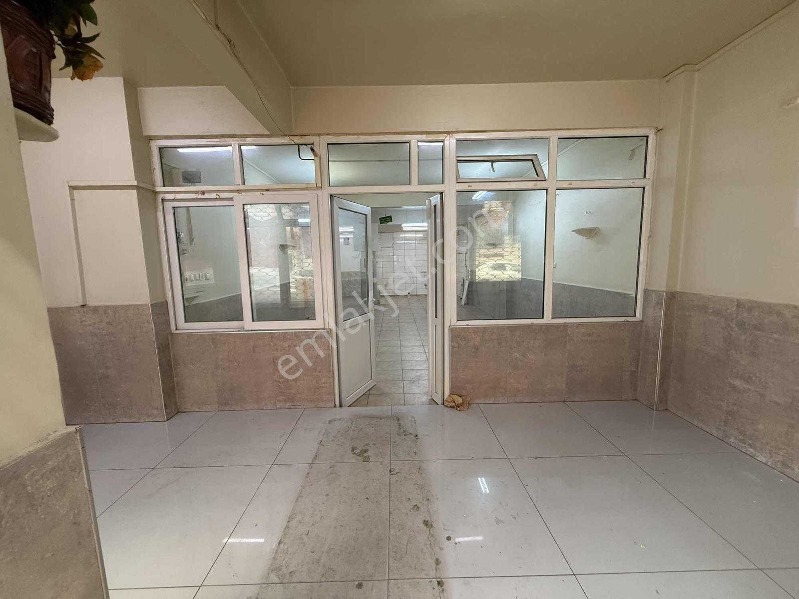 Sultanmurat Mahallesi'nde Kiralık Dükkan - Görsel 2