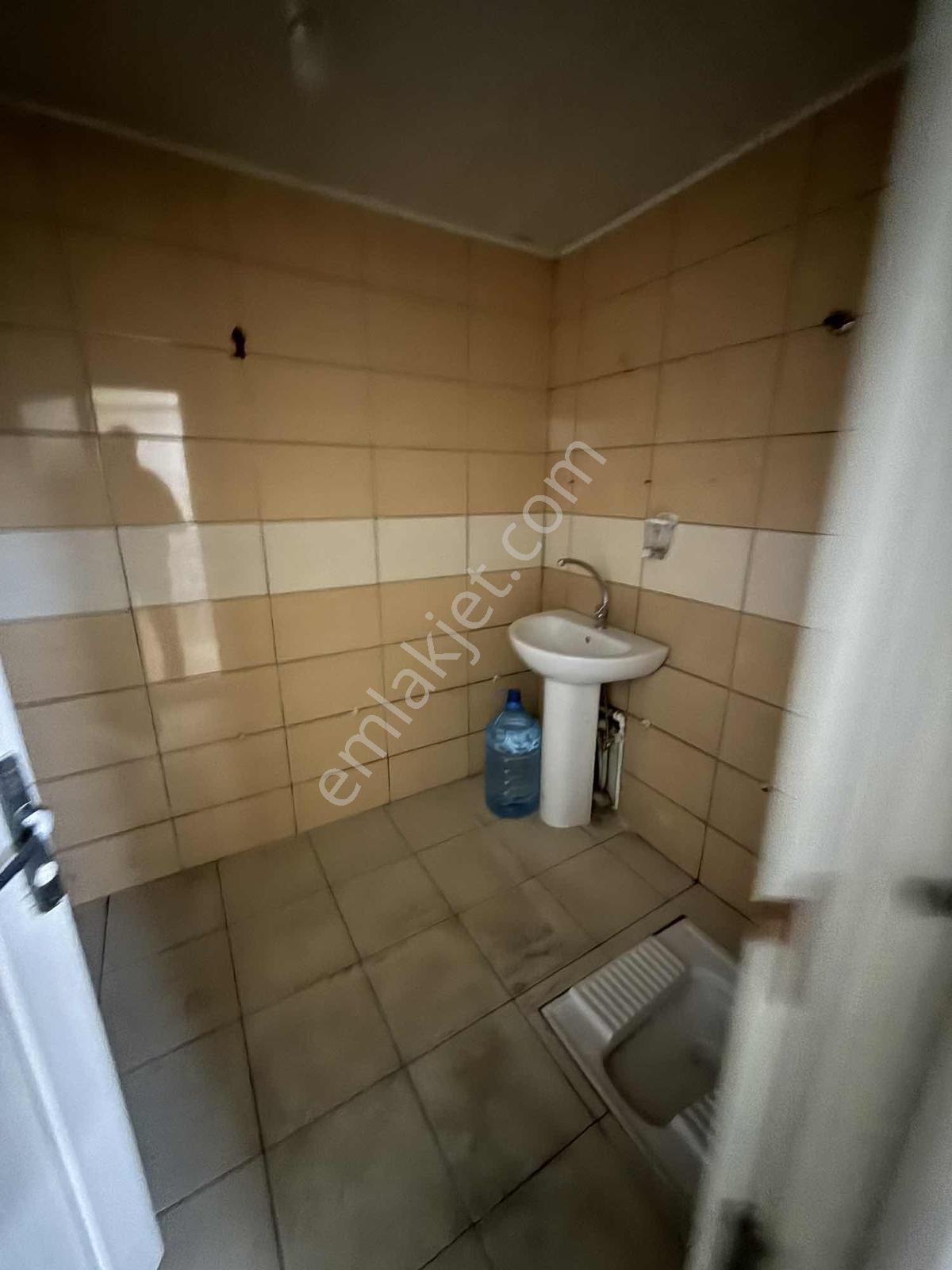 Sultanmurat Mahallesi'nde Kiralık Dükkan - Görsel 8