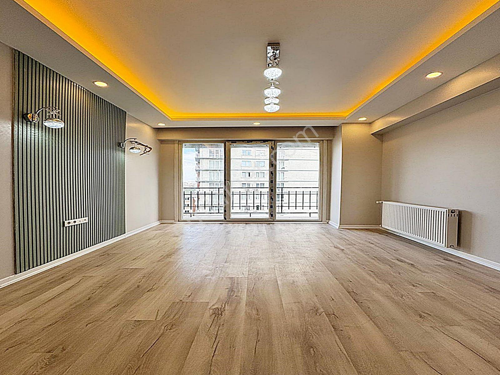 Cadde34 Yapı'dan Oturum Ve Yatırıma Uygun Dekorlu Site İçi 1+1 Satılık Daire !!! - Görsel 3