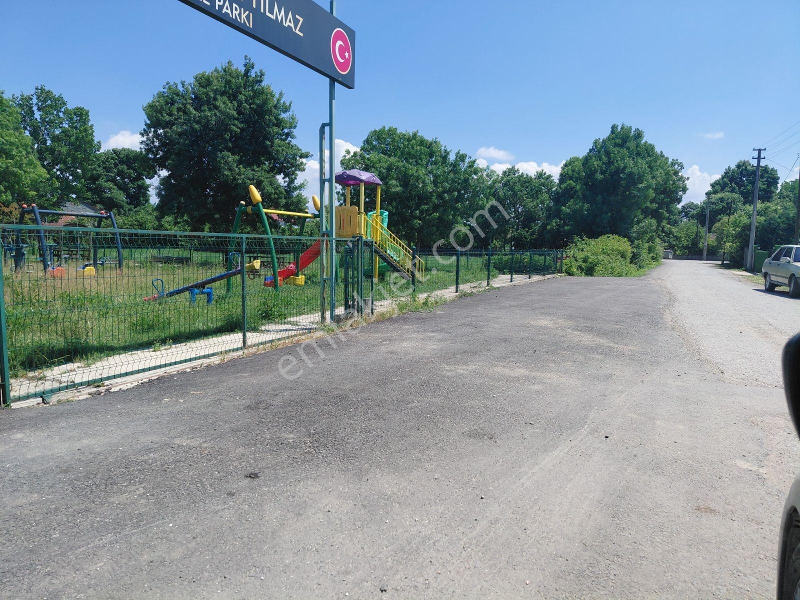 Yol Su Elektrik Var.köy İçine Yakın Konumda Müstakil Tapu - Görsel 4