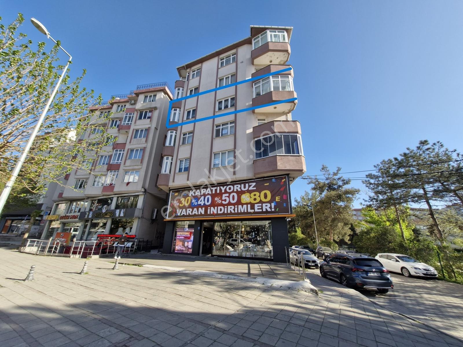 Muhittin Mah.millet Bahçesi Manzaralı, 150m² Satılık 3+1 Daire - Görsel 12