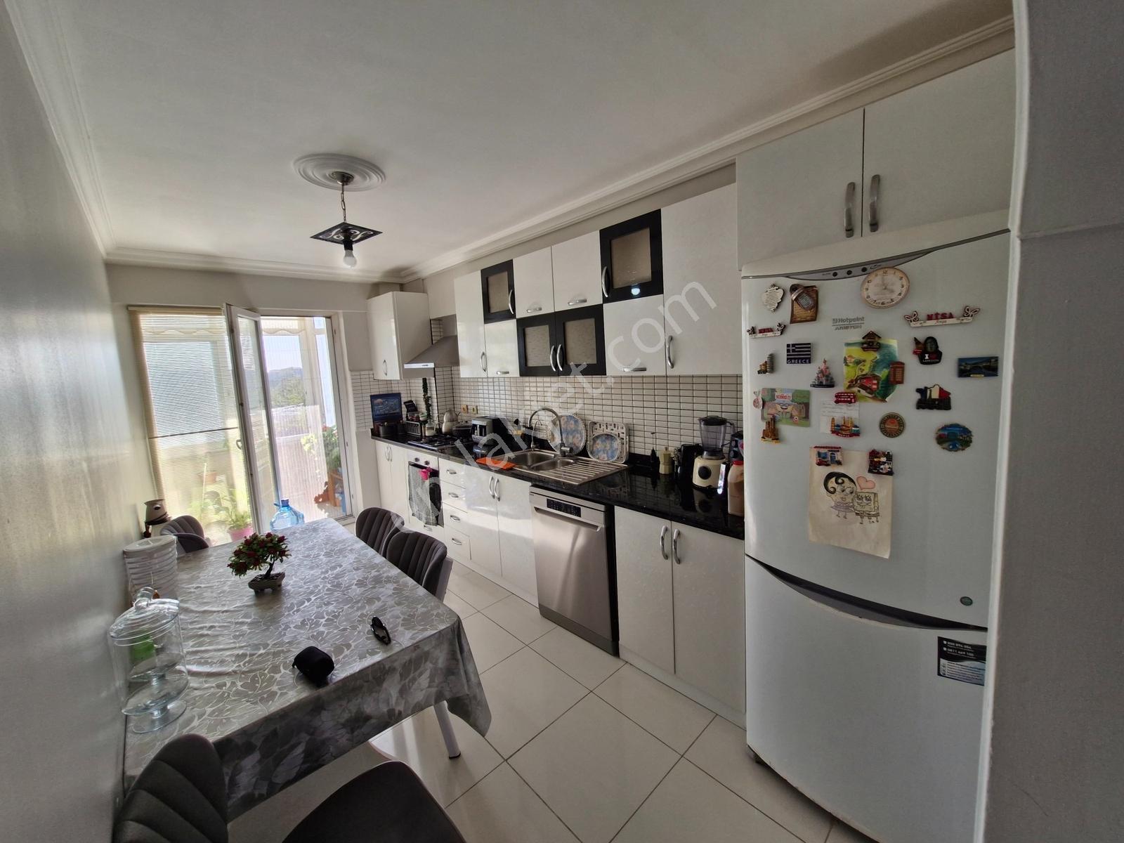 Muhittin Mah.millet Bahçesi Manzaralı, 150m² Satılık 3+1 Daire - Görsel 13