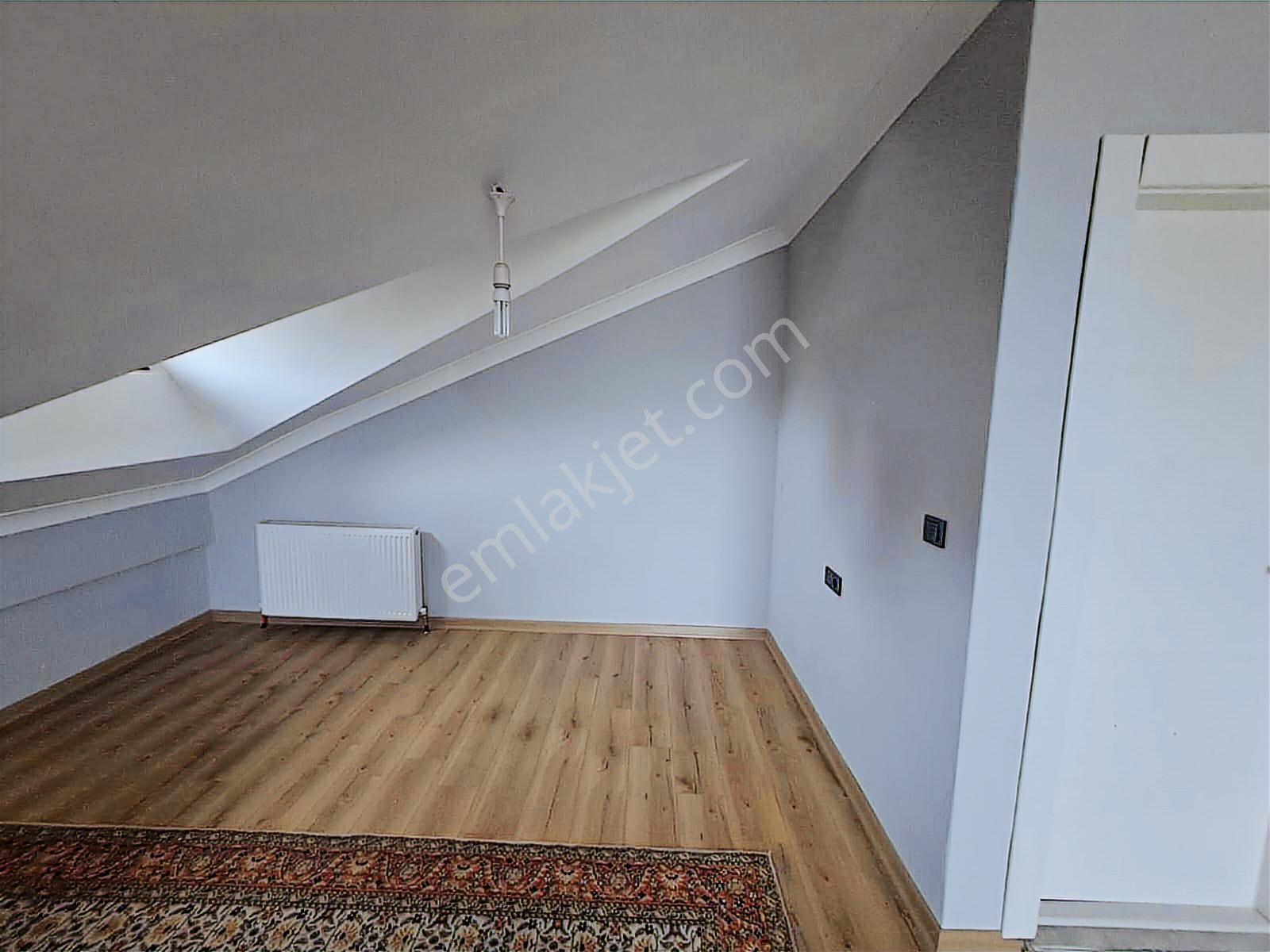 İncek'te Full Eşyalı Güneydoğu Cephe 2+1 Dubleks Kiralık - Görsel 35