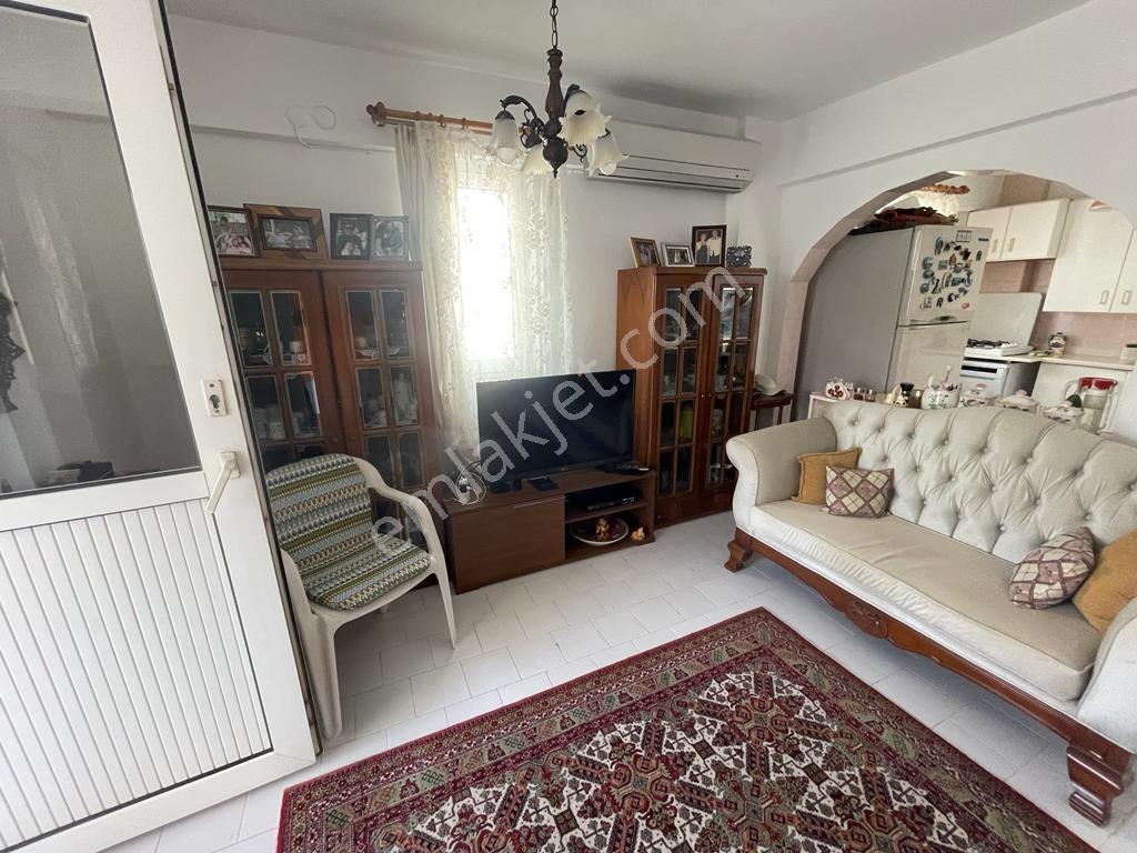 Kadınlar Denizi'nde Havuzlu Sitede Geniş 4+1 Villa - Görsel 11