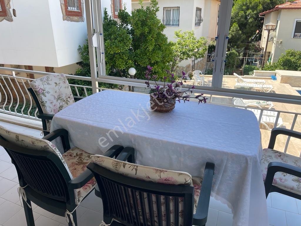 Kadınlar Denizi'nde Havuzlu Sitede Geniş 4+1 Villa - Görsel 9