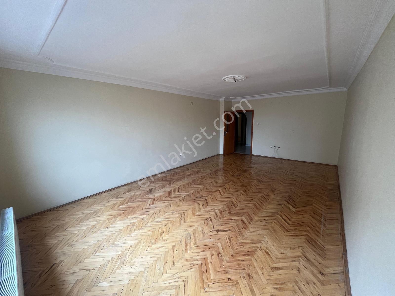 Ufuktepede Katta 140 M2 3+1 Güney Batı Cephe - Görsel 23