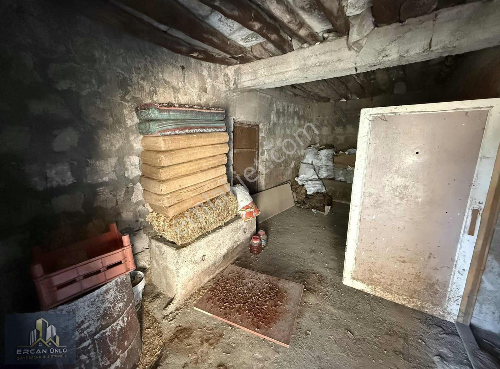 Kocasinan Gömeç'de Köy İçinde 900m² Arsa İçinde 4+1 Müstakil Ev - Görsel 29