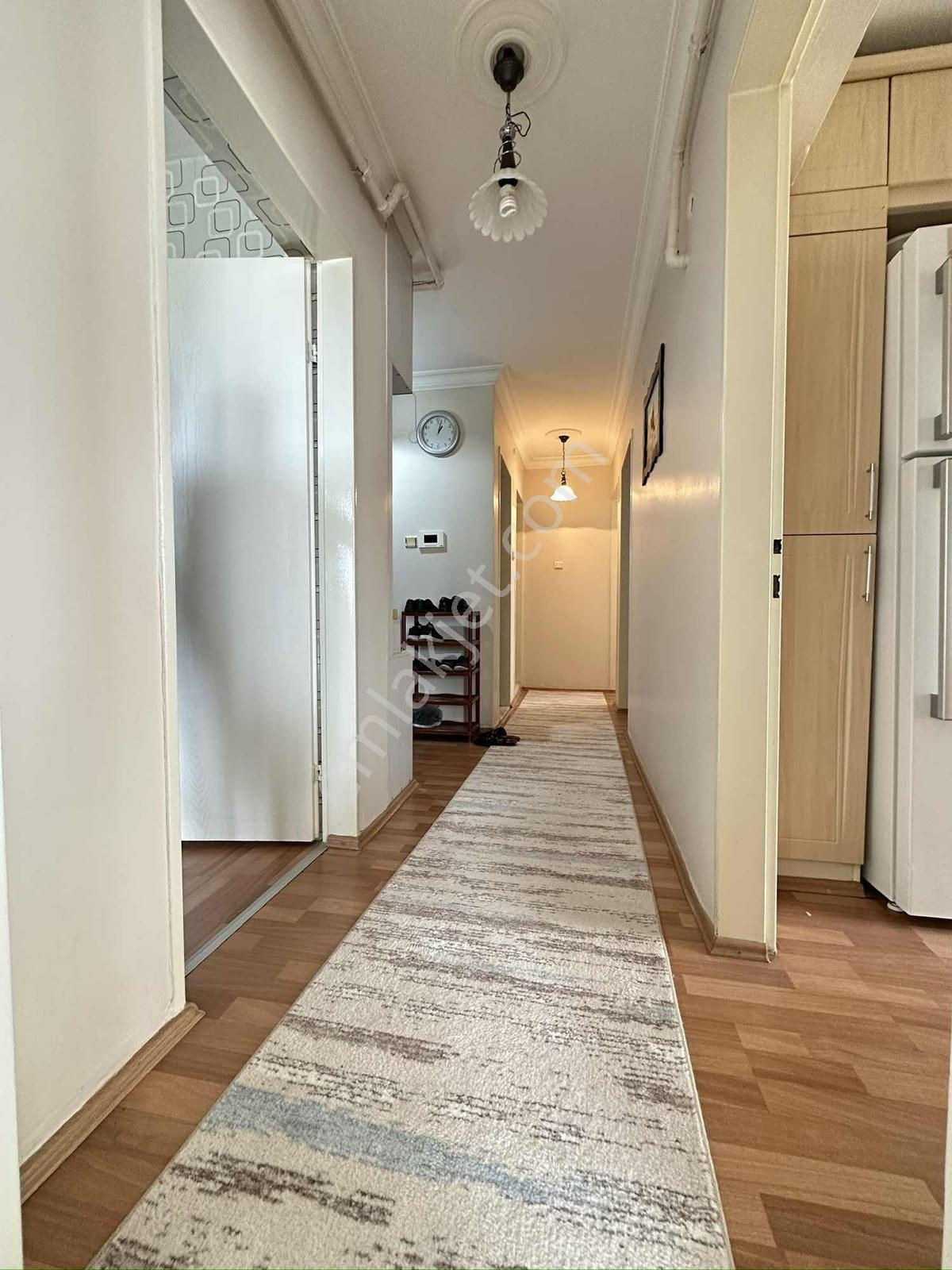 Gaziemir Zafer Mah. 3+1 125 M2 Bakımlı Satılık Daire - Görsel 5