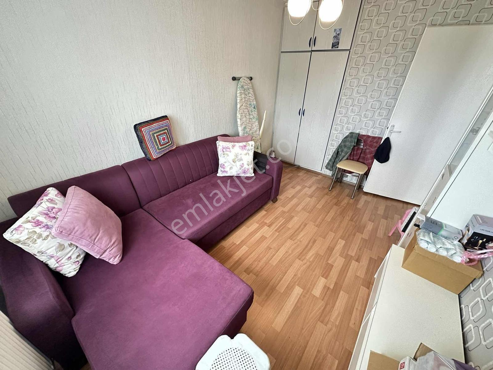 Gaziemir Zafer Mah. 3+1 125 M2 Bakımlı Satılık Daire - Görsel 24