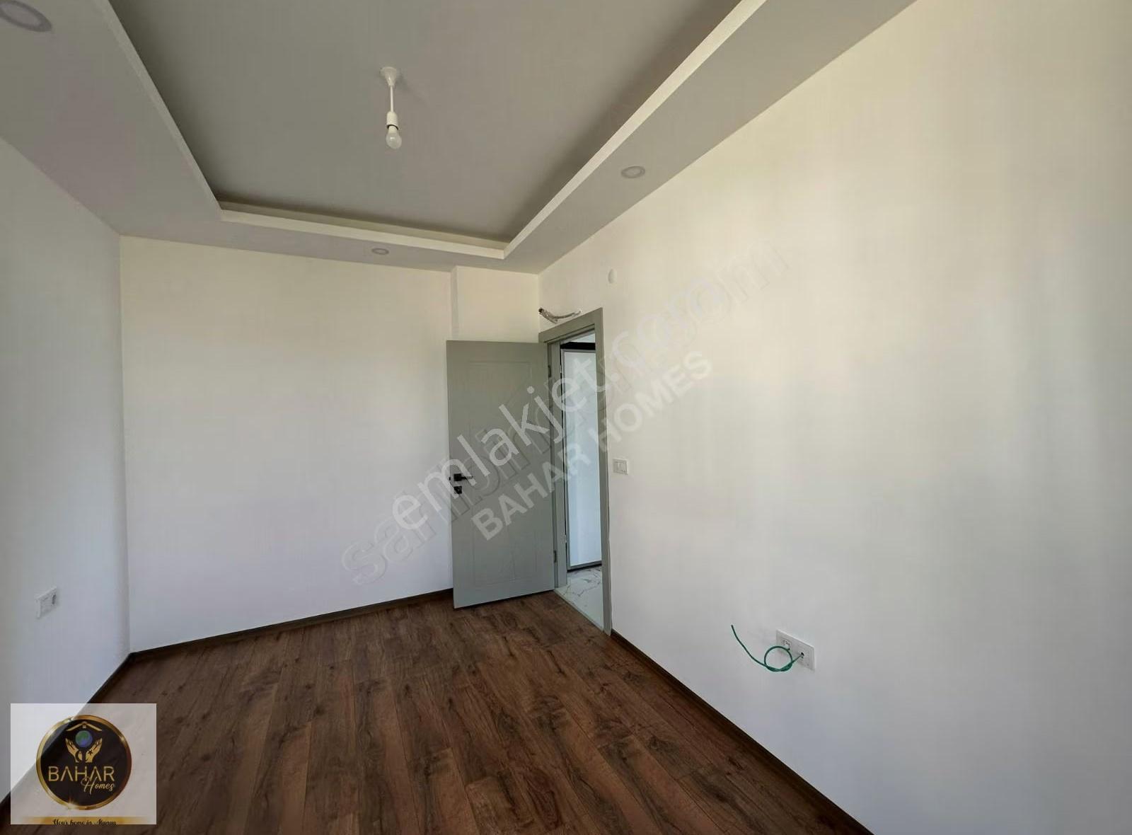 Denize 1200 Metre Lüks Site İçi - Görsel 5