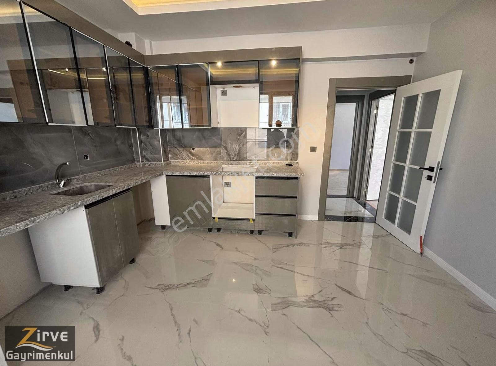 Zirveden Yıldırımda Süper Lüx Site Tadında Daire - Görsel 2