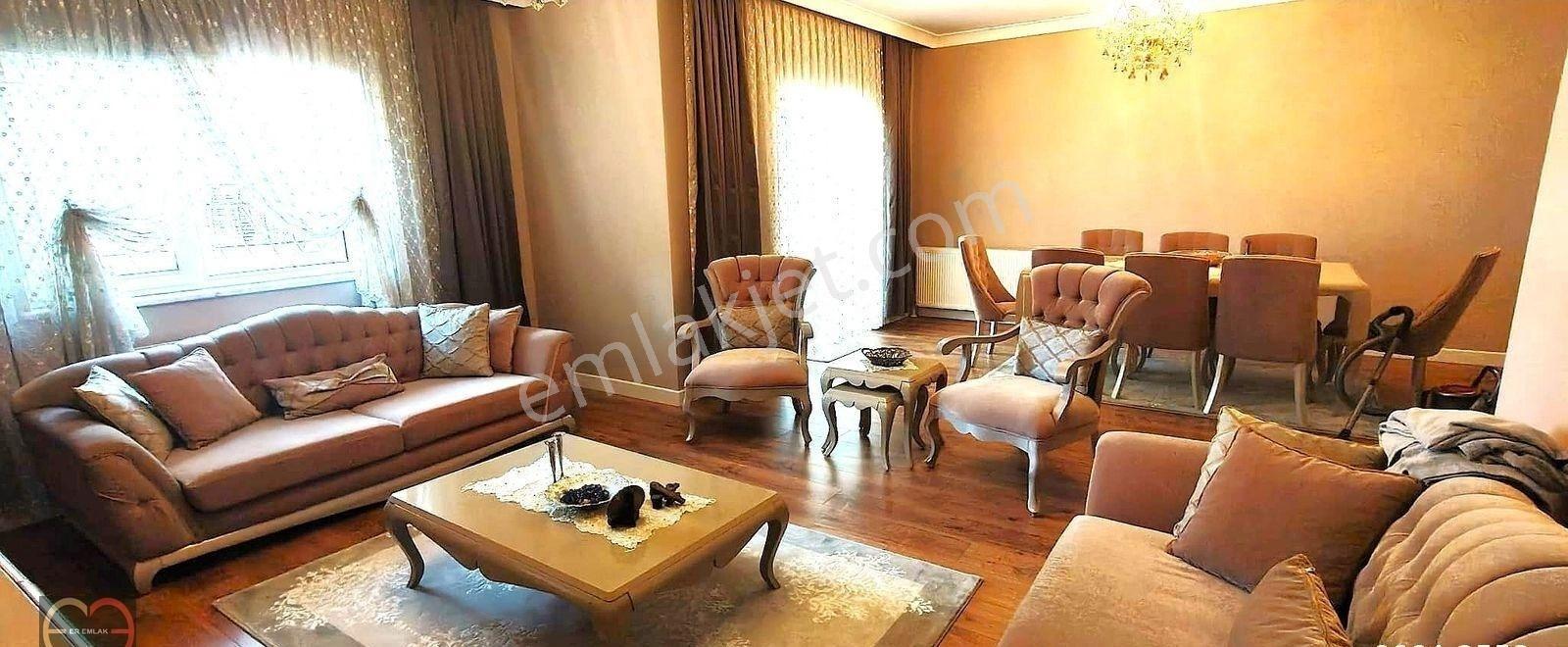 Bağlıca Merkezde Eşyalı 6+1 270 M2 Büyük Bahçeli Lüks Villa - Görsel 8