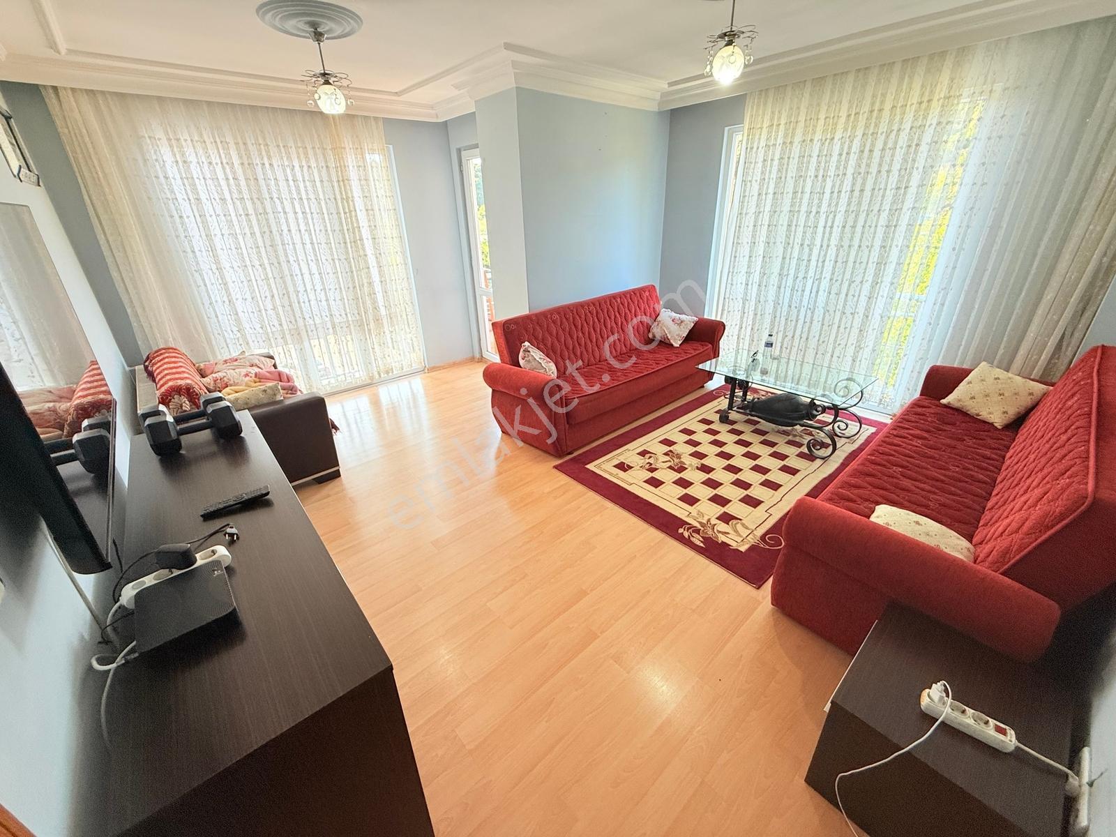 Maltepe Girne Mahallesinde Ara Kat Doğa Manzaralı 3+1 Daire - Görsel 12