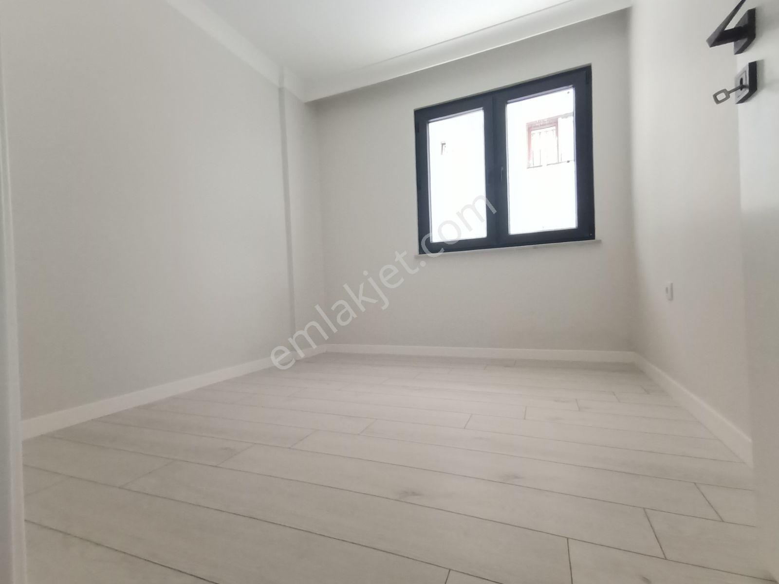 Abdurrahmangazi Mh De 2+1,80m2 ,ferah Daire - Görsel 3