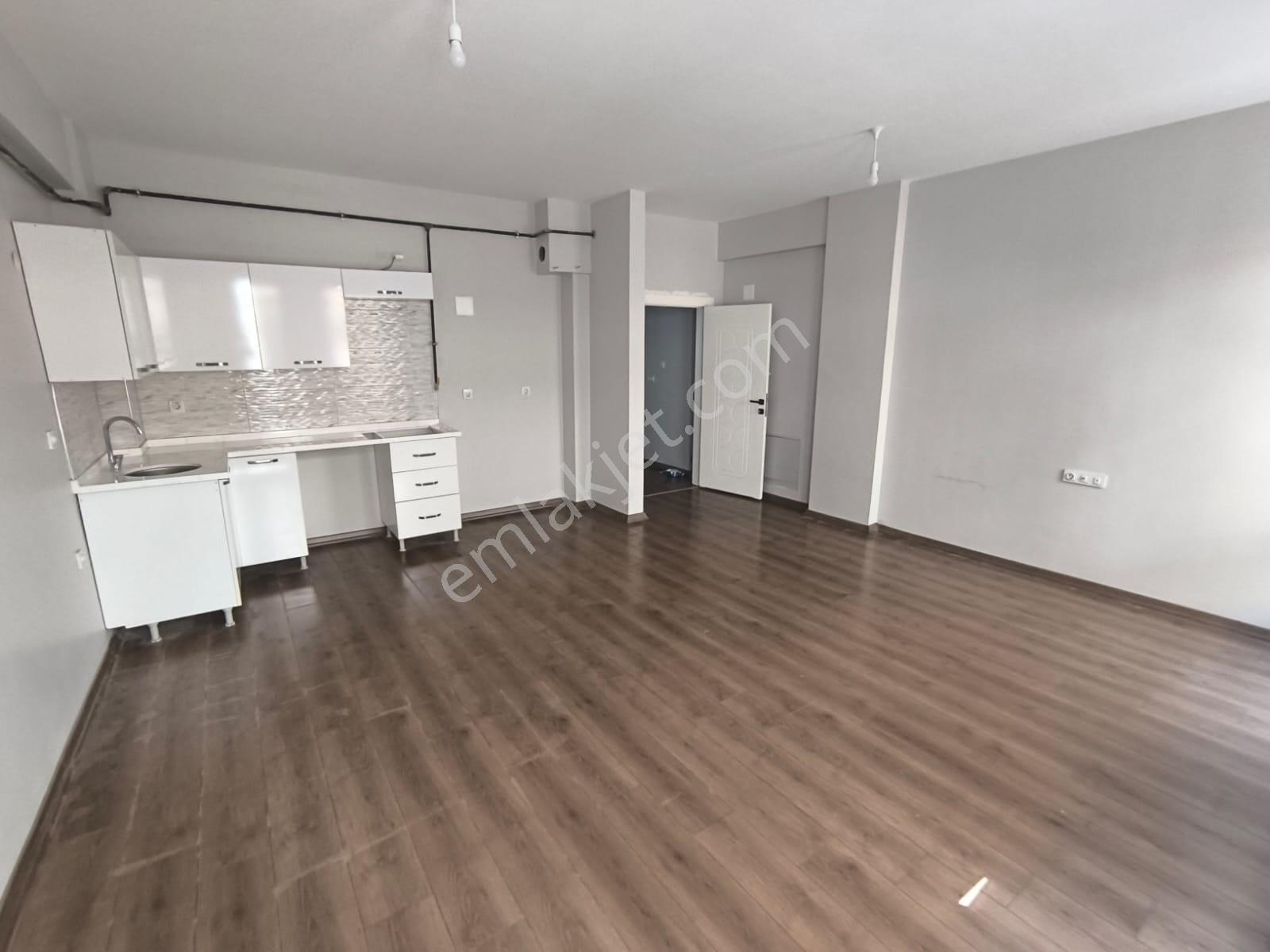 Kariyer'den Kuyumcular Çarşısı Yakını 1+0 50m² Kiralık Daire - Görsel 24