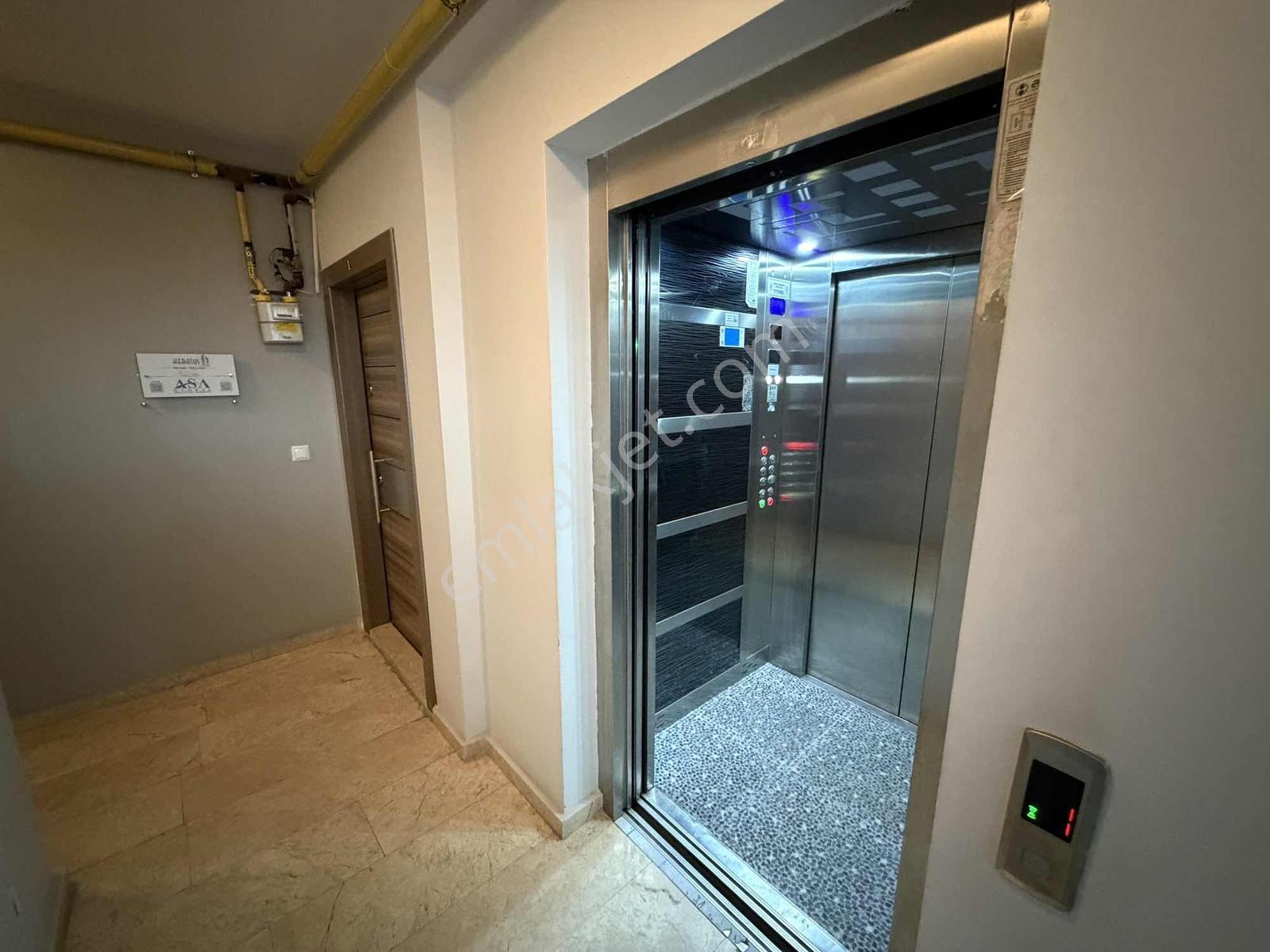 Beşevler Yıldırım Caddesi Üzerinde 2+1 Satılık Merkezi Ofis - Görsel 11