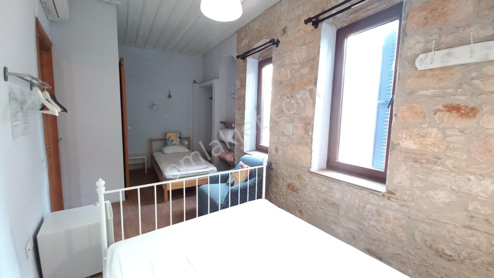 Ayvalık Merkez'de Tam Donanımlı İşletmeye Hazır Butik Otel - Görsel 5