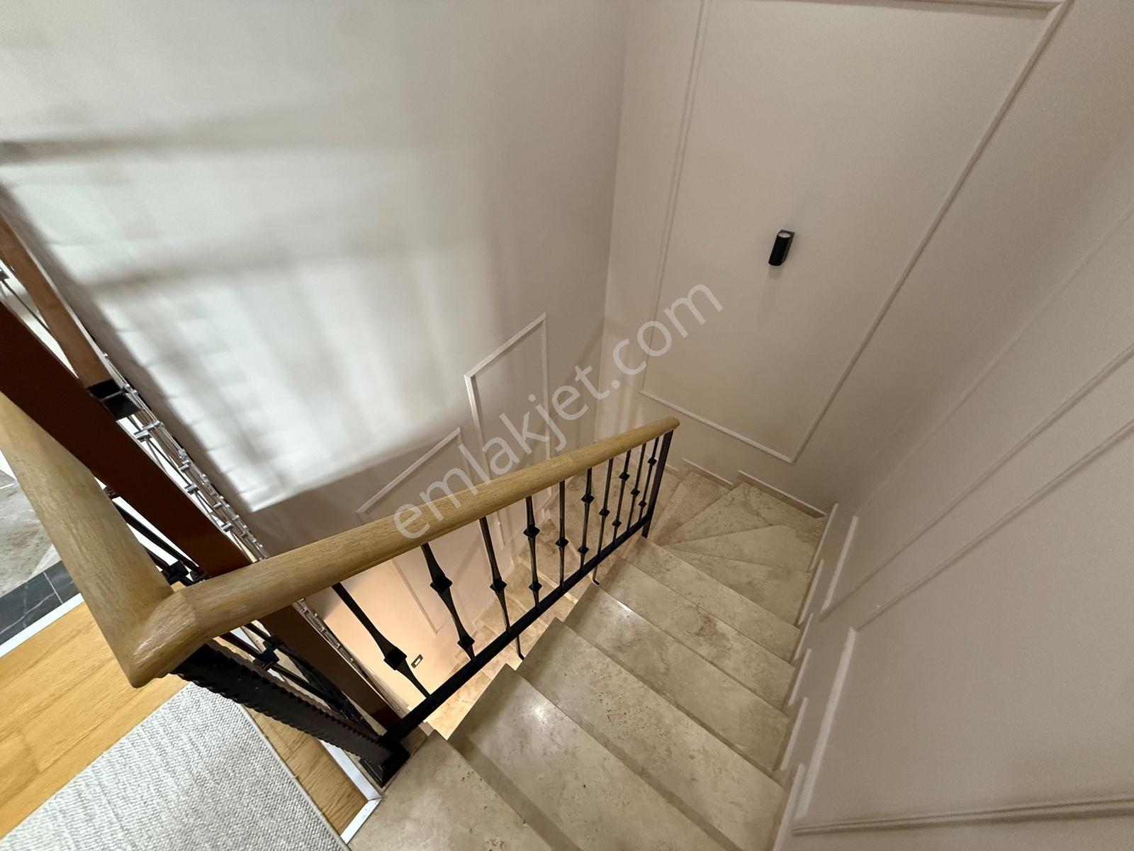 Venezia'da Oturuma Hazır Full Balkon Satılık 3+1 Dubleks Daire - Görsel 18