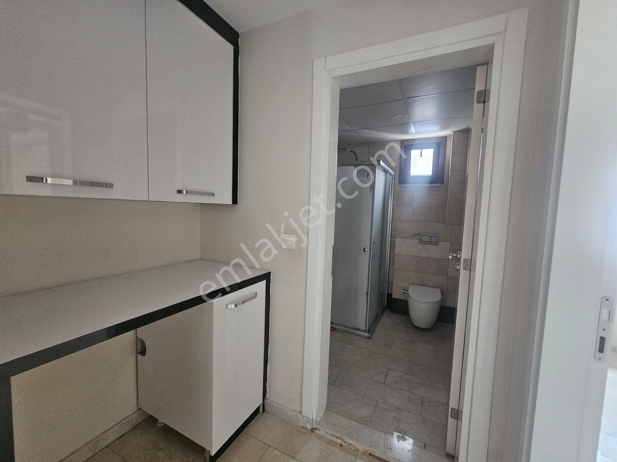 Denizli Çakmak Mahallesi’nde Geniş 3+1, Cam Balkonlu Kiralık Daire - Görsel 16