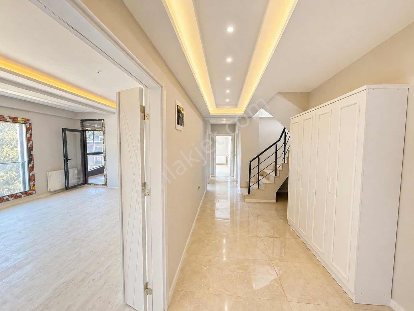 280m² 4+1 Siteiçi Havuz & Açık Otopark & Güvenlik & Lüx Dubleks