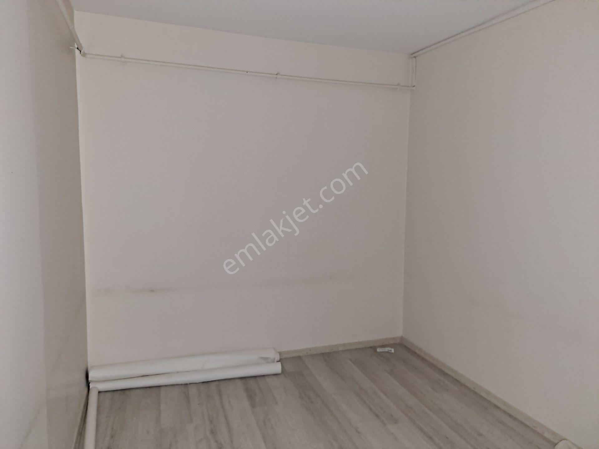 Şerefiye Mah. Cumhuriyet Sokak Usta Kar.iş Mer. Kiralık Ofis - Görsel 7
