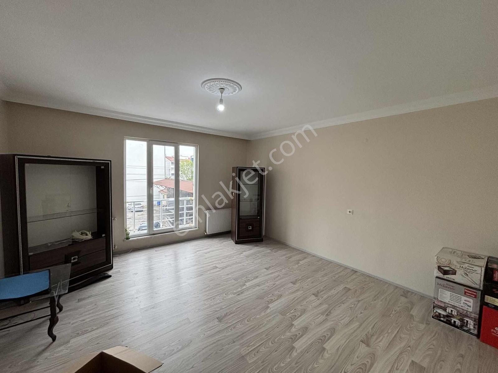 Altınkaya Mah.de Asansörlü 160 Metrekare 3+1 Kiralık Geniş Daire - Görsel 20