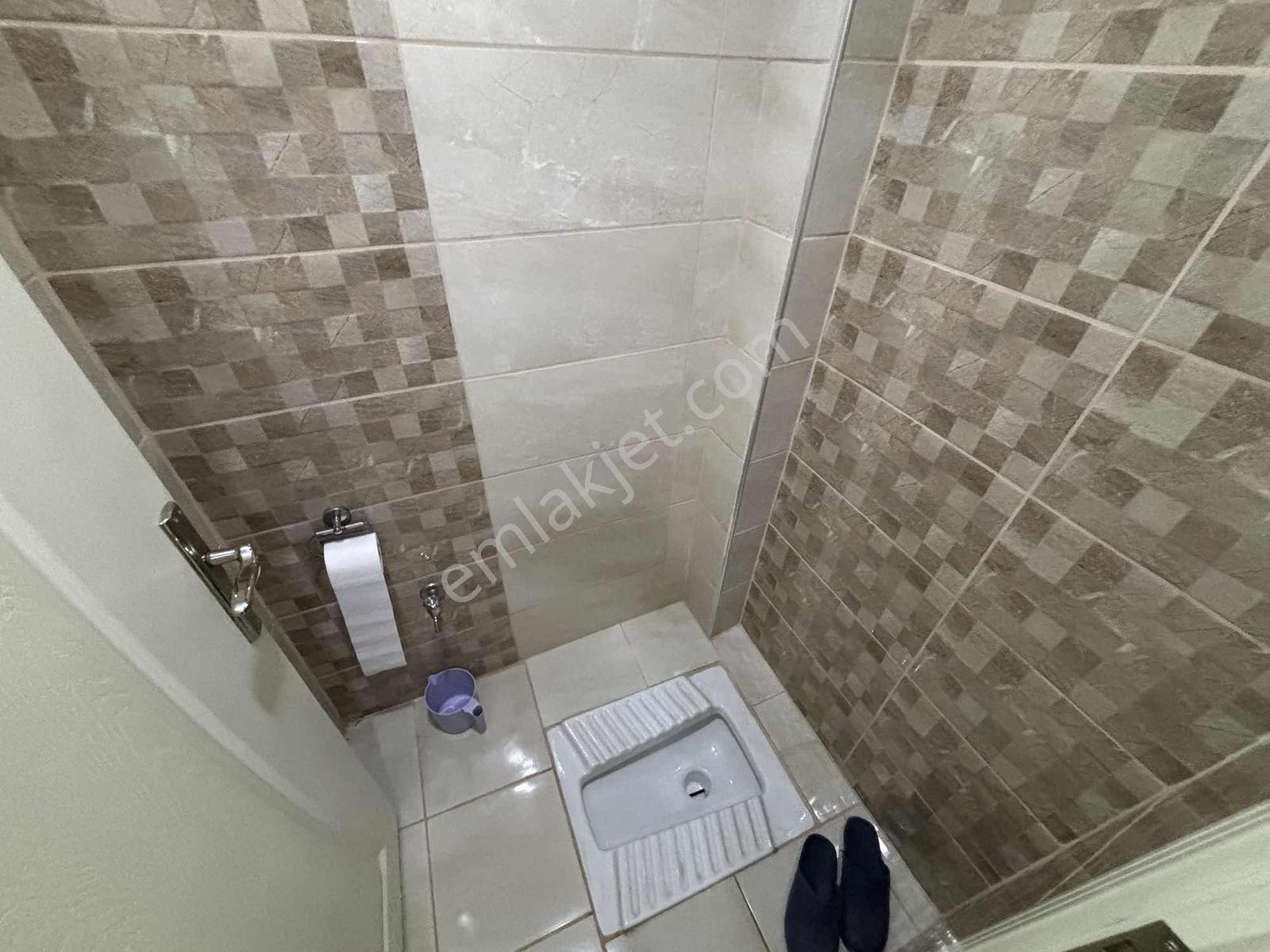 Altınkaya Mah.de Asansörlü 160 Metrekare 3+1 Kiralık Geniş Daire - Görsel 18