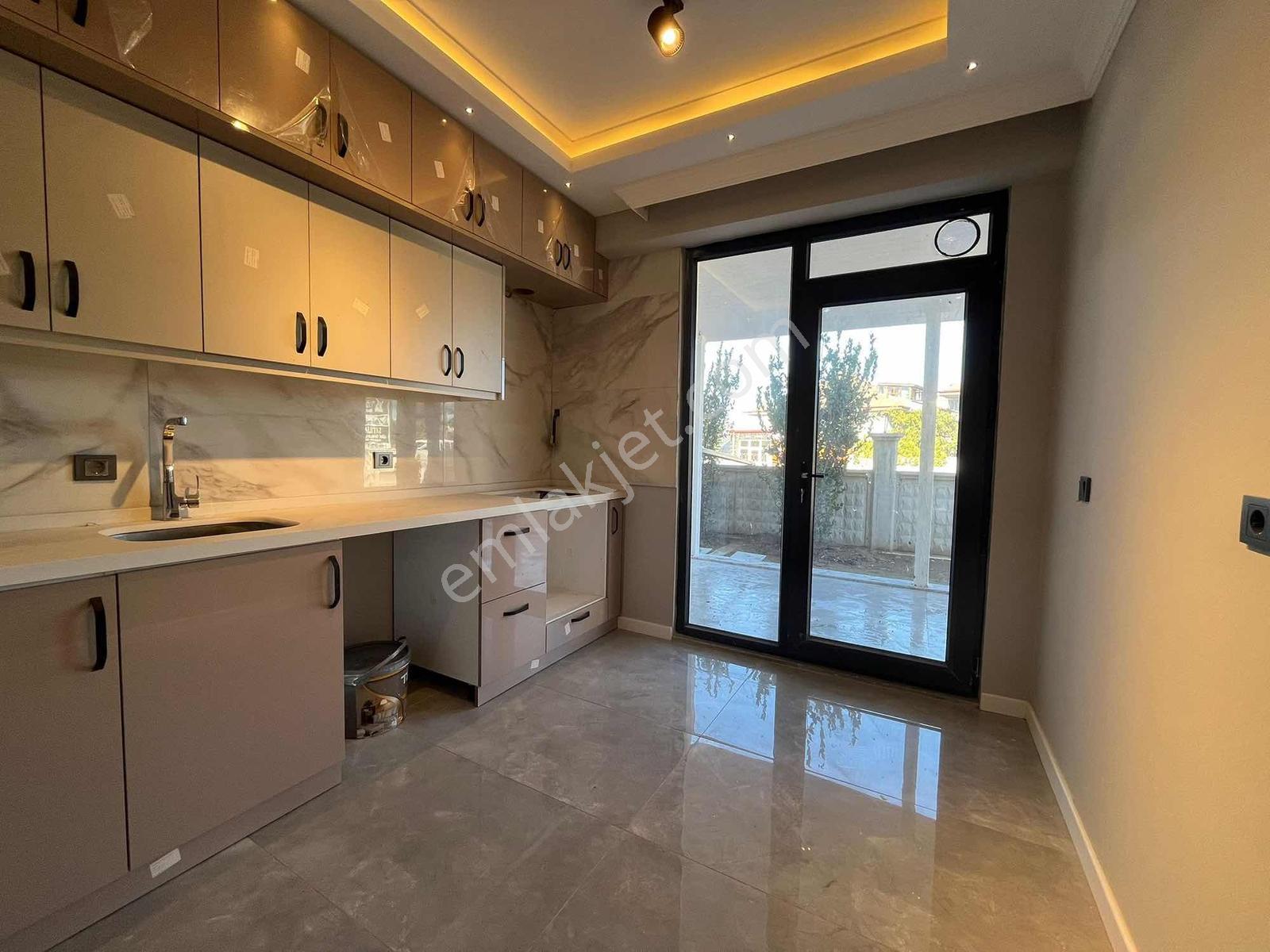 Satılık Lüsk Villa Mutfak Ayrı - Görsel 16