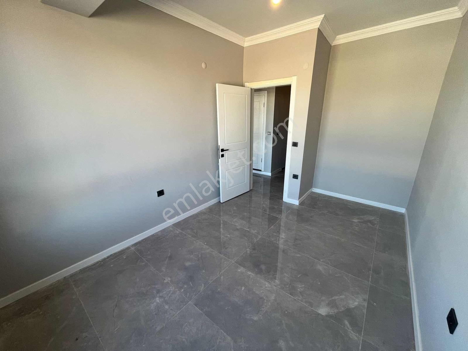 Satılık Lüsk Villa Mutfak Ayrı - Görsel 9