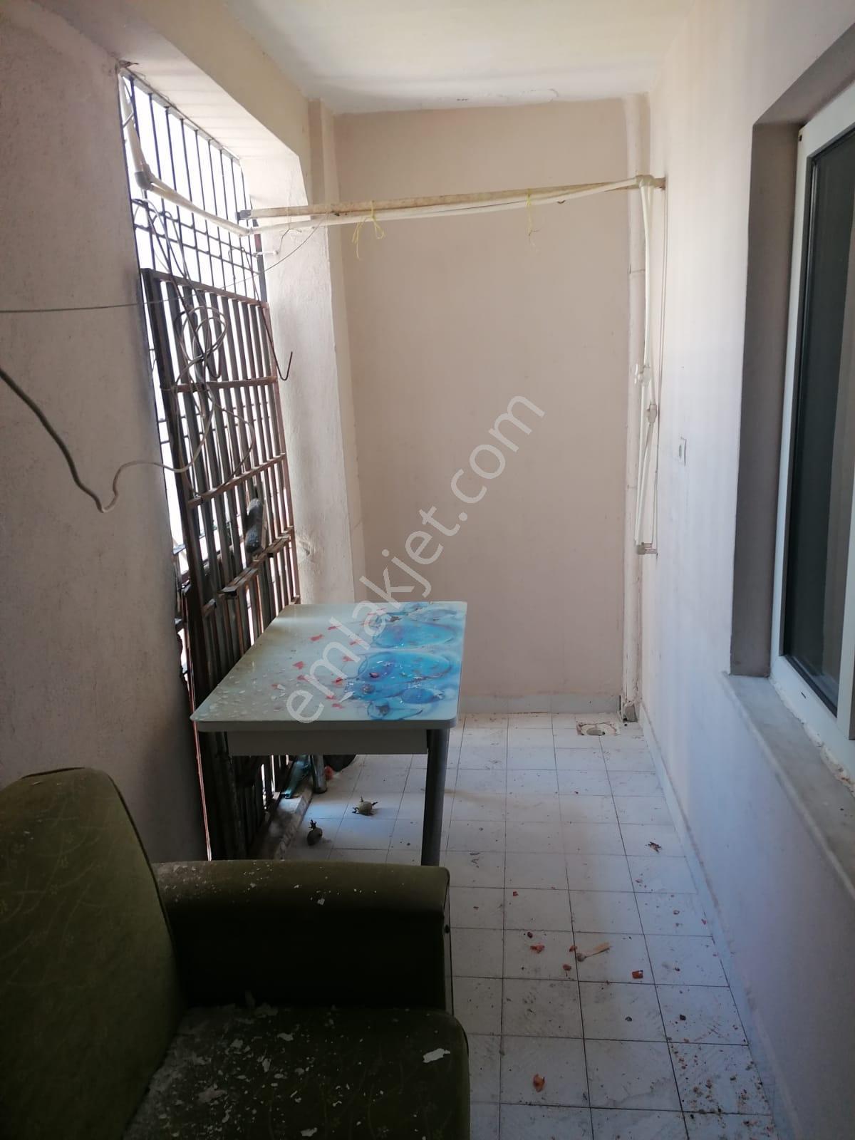 Nehirden Karamanda Satılık 3 Katlı Müstakil Bina - Görsel 11