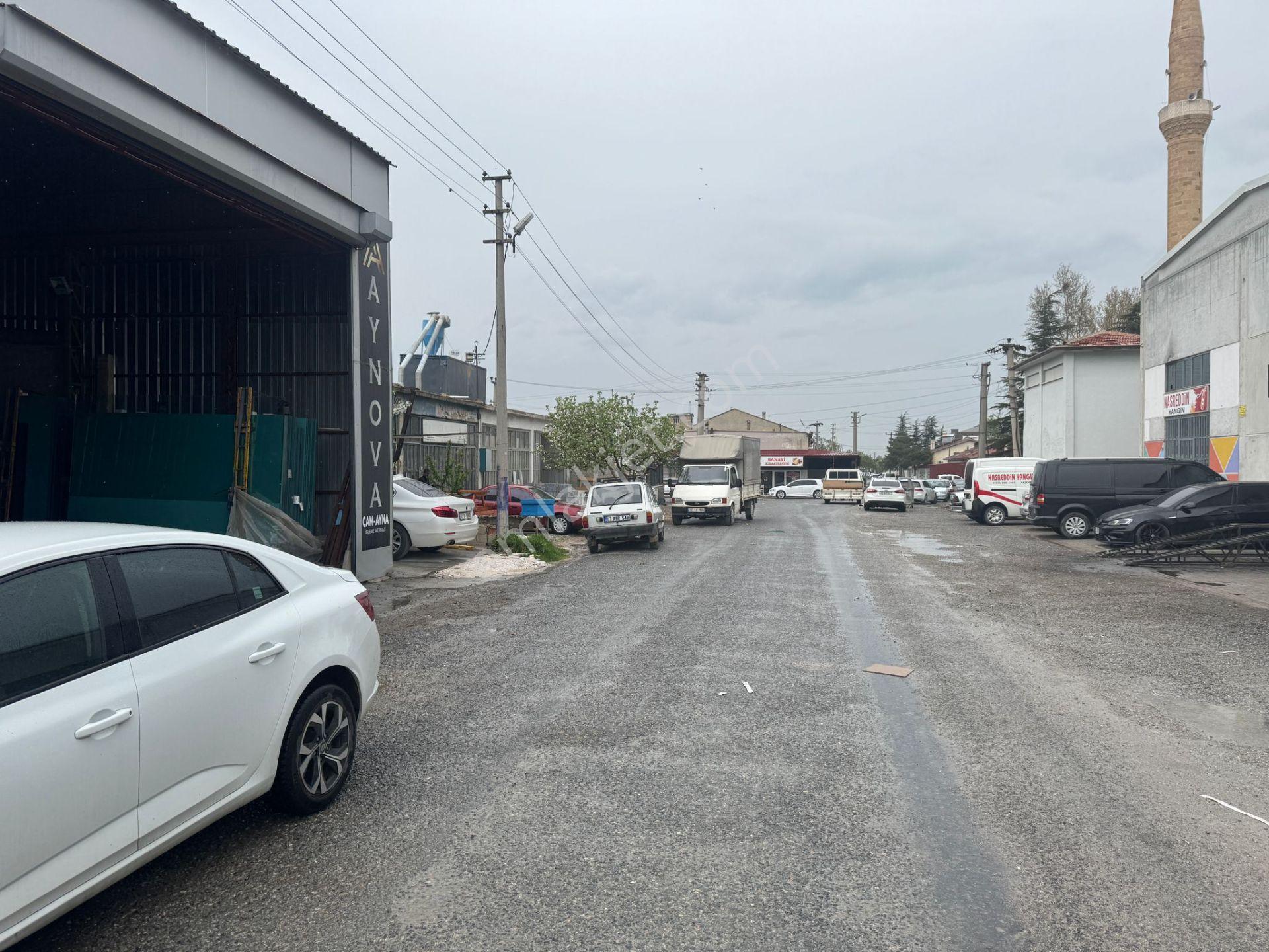 Erkam Emlaktan Sanayide 500 Mt İş Yeri Merkezi Yerde - Görsel 3