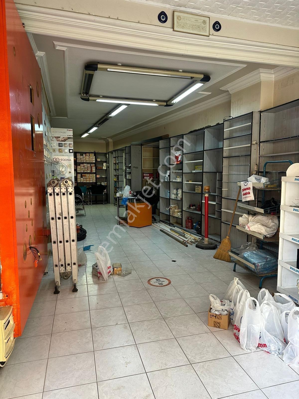 İzmit Çarşı İnönü Caddesi Üzeri Satılık 2 Katlı Dükkan - Görsel 15