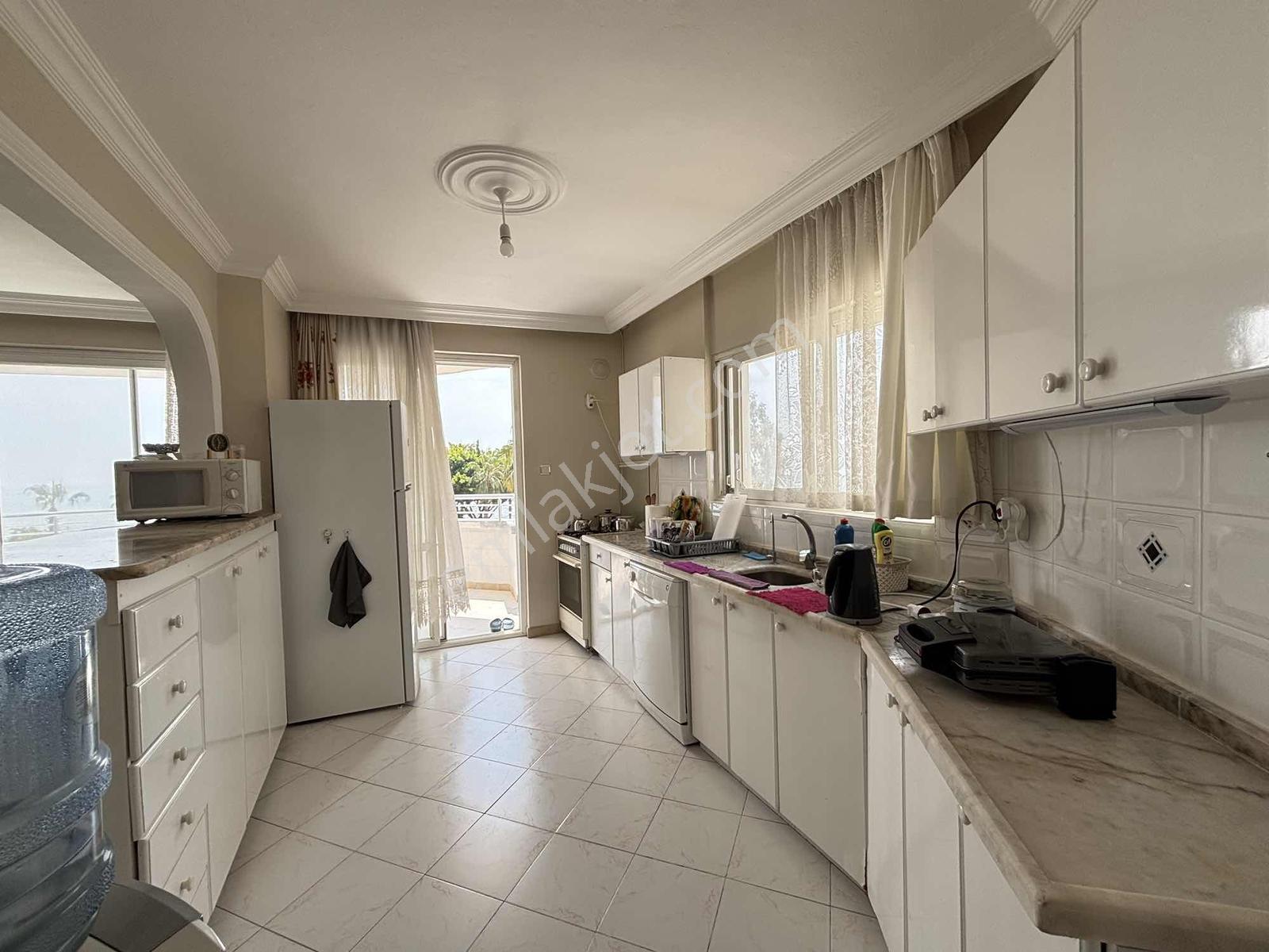 Tömük'te Denize Sıfır Yapılı 3+1 185 M2 Daire - Görsel 19