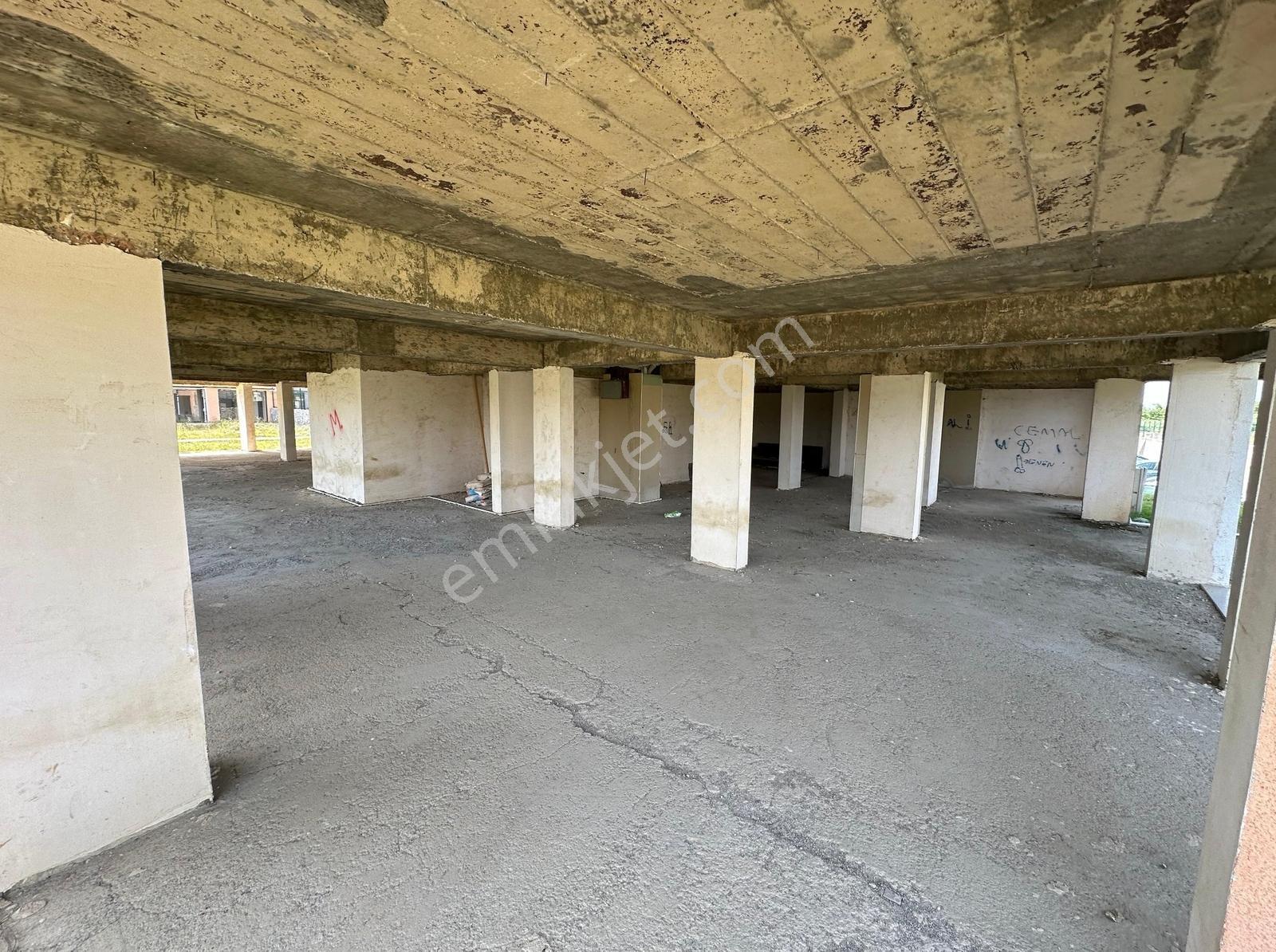 Korucuk'ta Cadde Üzeri Kiralık 400m² İş Yeri -turgut Gayrimenkul - Görsel 2