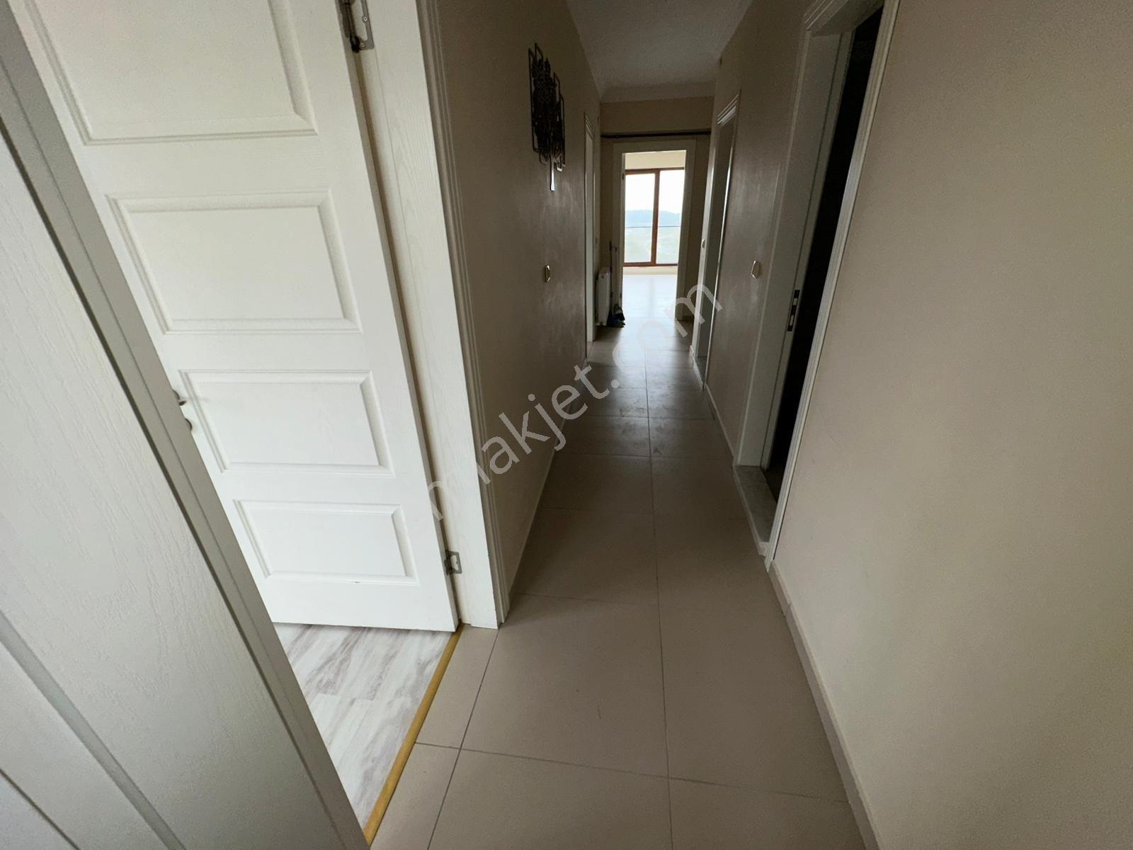 Esila Garden Sitesin'de Kiralık 3+1 Ara Kat Manzaralı Daire - Görsel 34