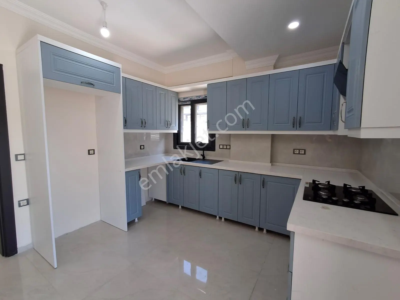 Bal Gayrimenkul-gölcüklerde Kapalı Mutfak Geniş Bahçe 3+1 Villa - Görsel 31