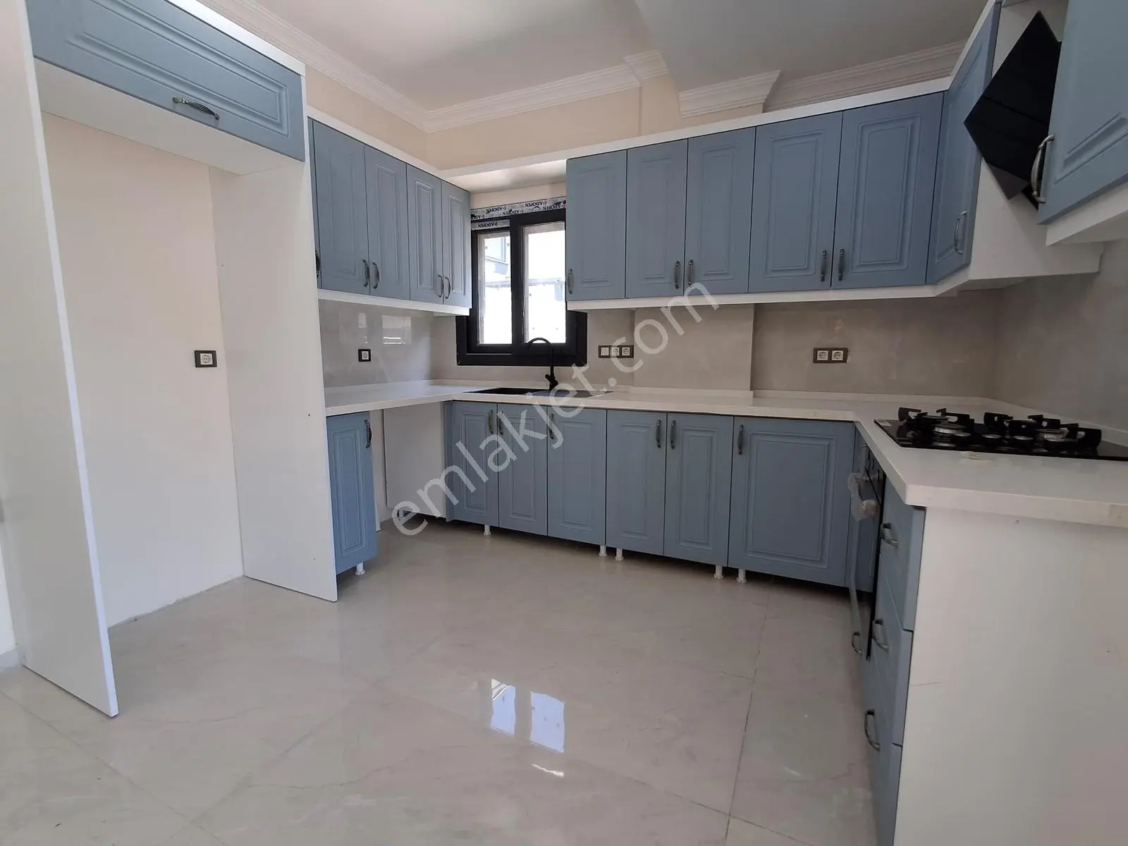 Bal Gayrimenkul-gölcüklerde Kapalı Mutfak Geniş Bahçe 3+1 Villa - Görsel 15