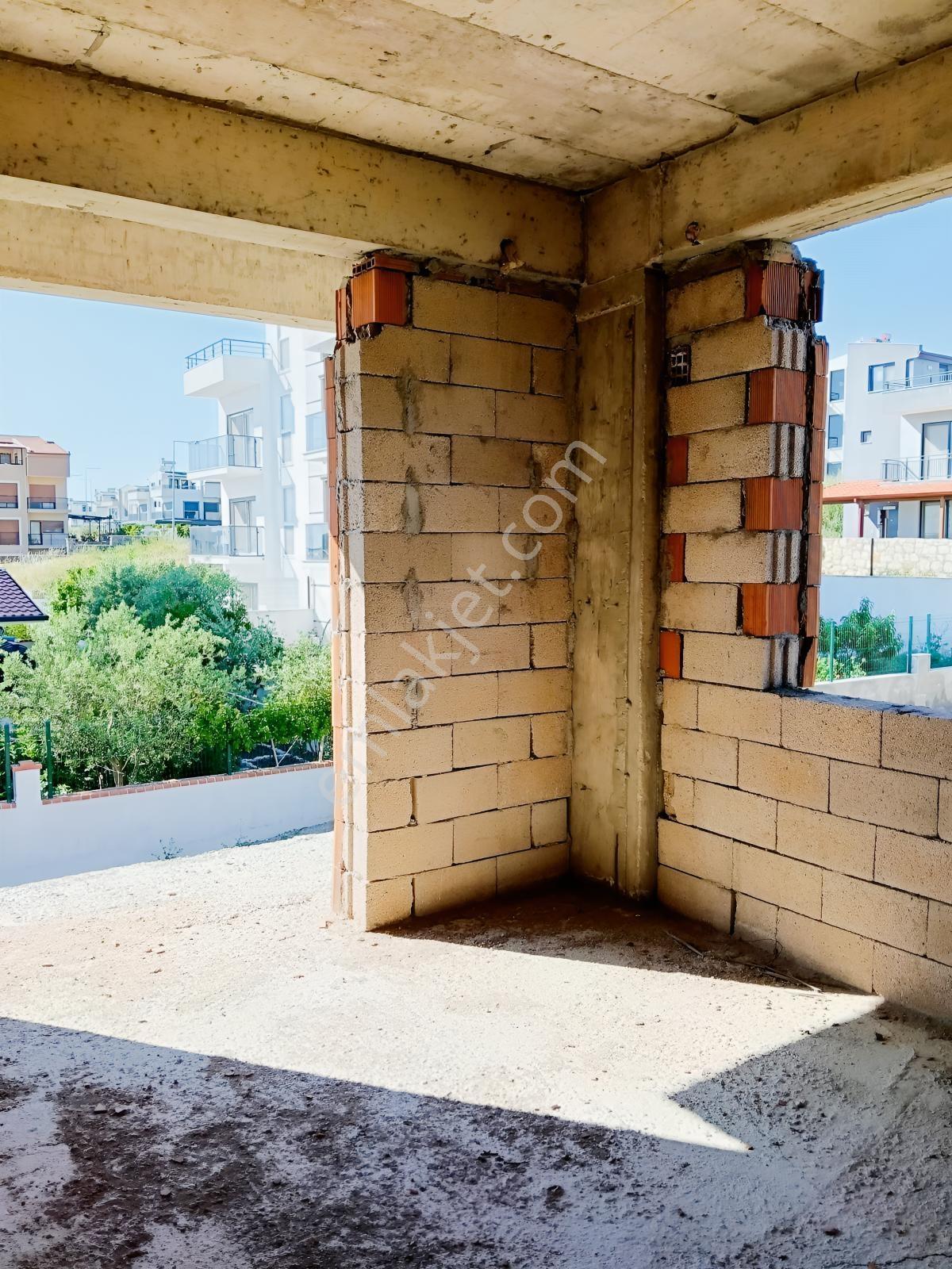 Mordoğanda Deniz Manzaralı Kabası Bitmiş Villa - Görsel 8